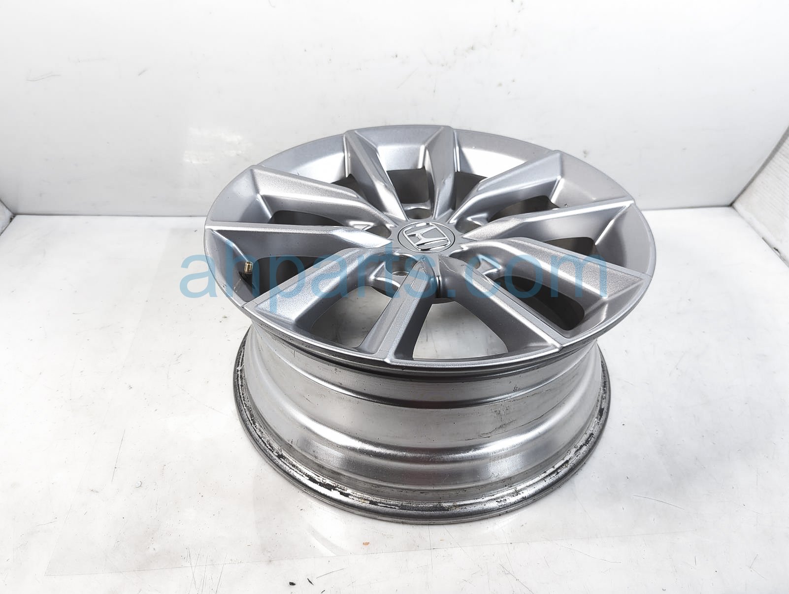 $195 Honda RR/LH WHEEL / RIM $195 Honda RR/LH WHEEL / RIM