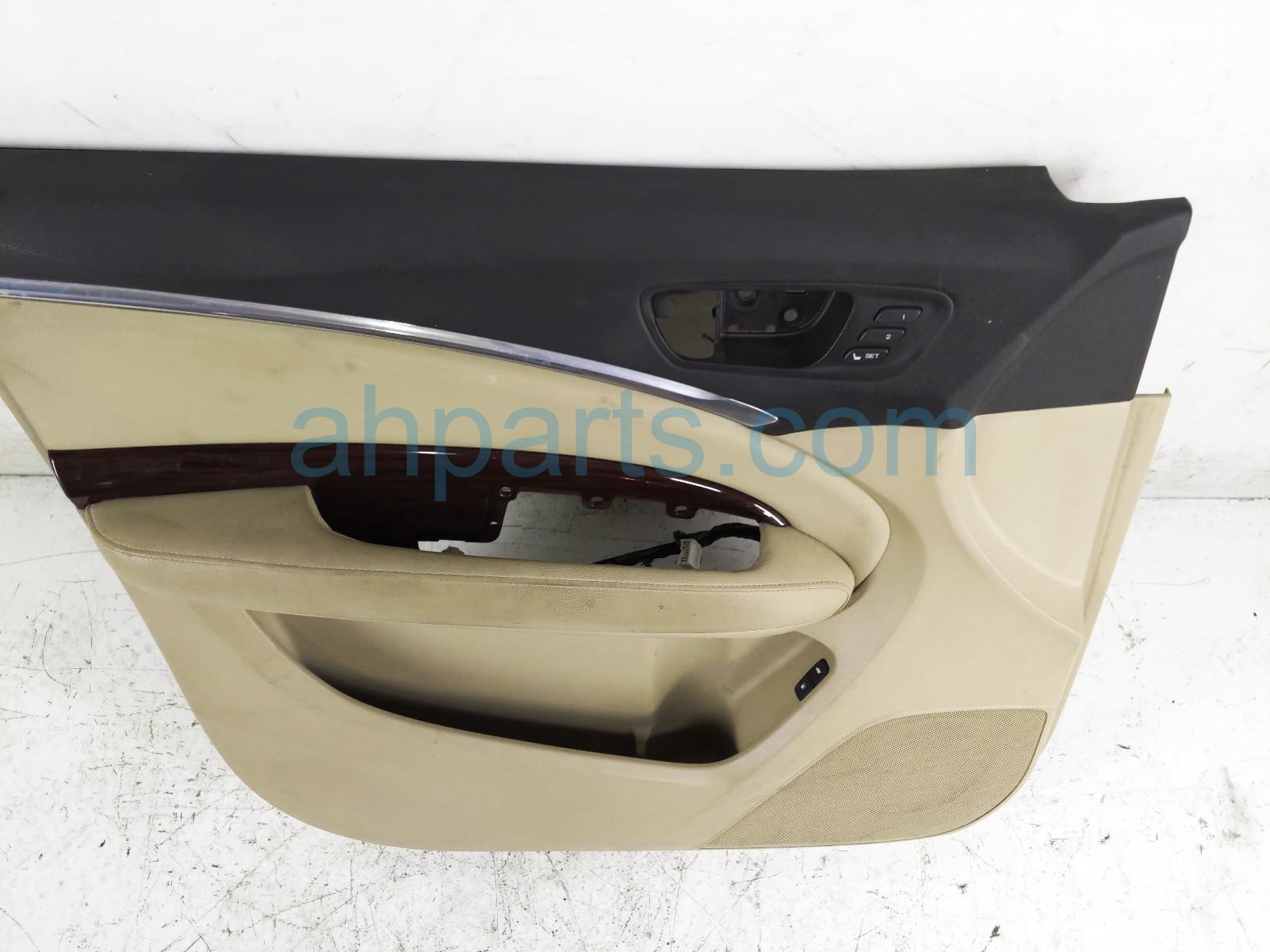 $69 Acura FR/LH INTERIOR DOOR PANEL - TAN* $69 Acura FR/LH INTERIOR DOOR PANEL - TAN*