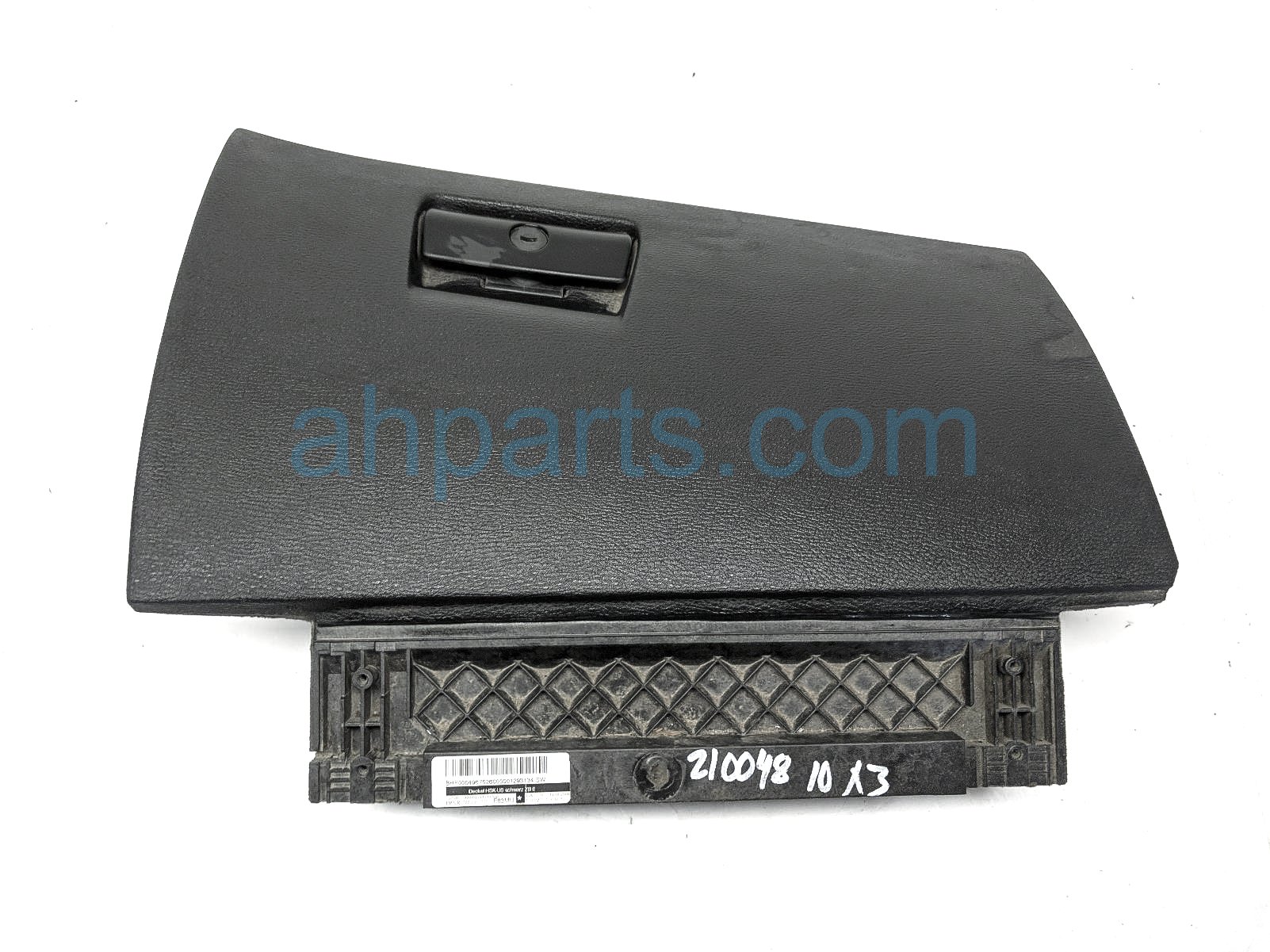 $40 BMW GLOVE COMPARTMENT BOX - BLACK $40 BMW GLOVE COMPARTMENT BOX - BLACK