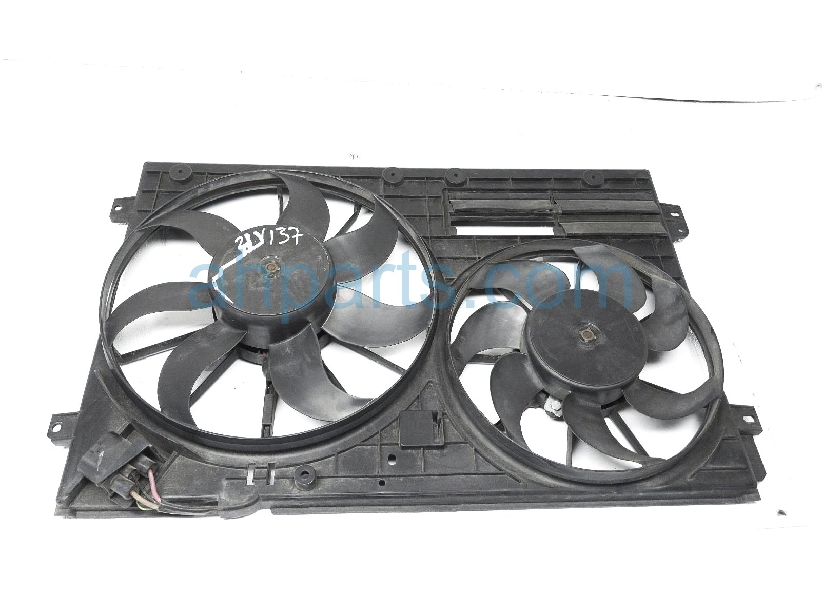 $99 Volkswagen RADIATOR FAN ASSEMBLY $99 Volkswagen RADIATOR FAN ASSEMBLY