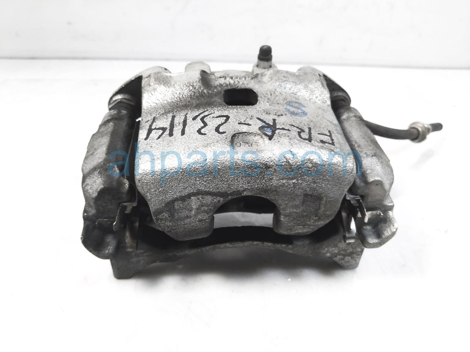 $23 Nissan FR/RH BRAKE CALIPER $23 Nissan FR/RH BRAKE CALIPER