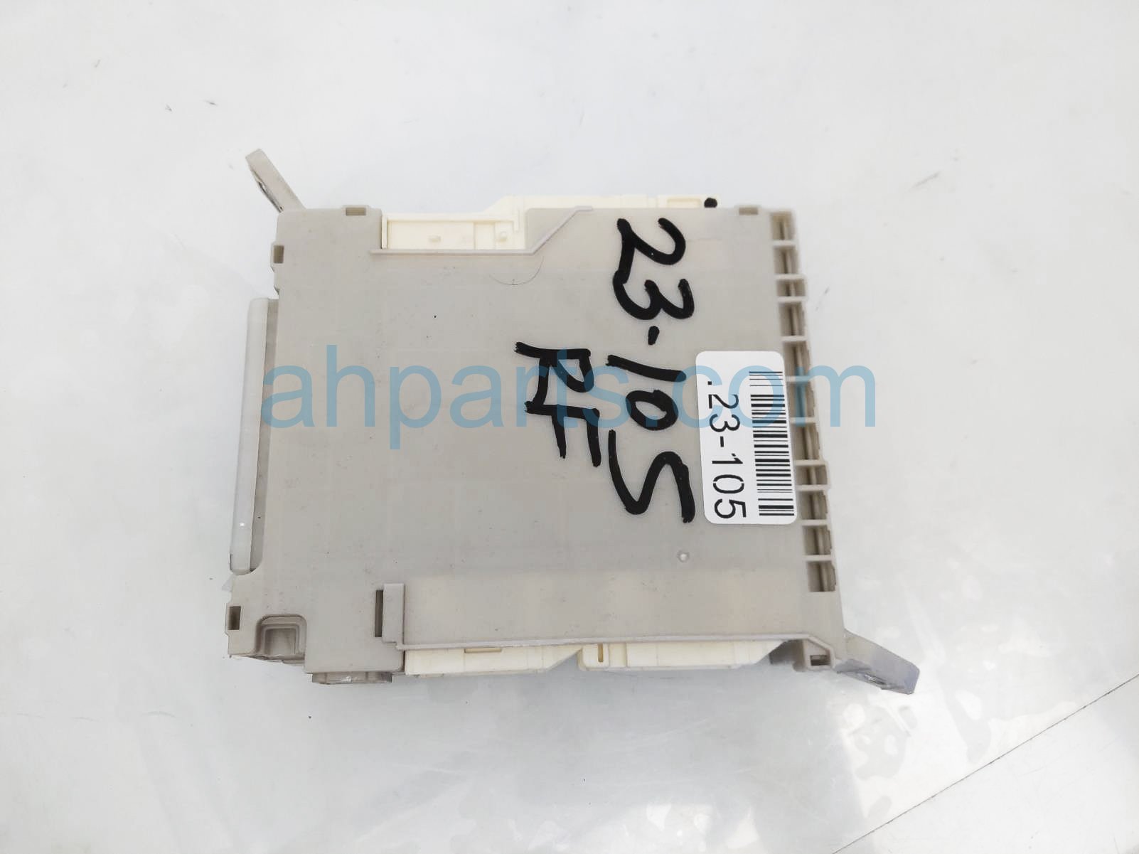 $65 Lexus RF JUNCTION BLOCK ASSY / FUSE BOX $65 Lexus RF JUNCTION BLOCK ASSY / FUSE BOX