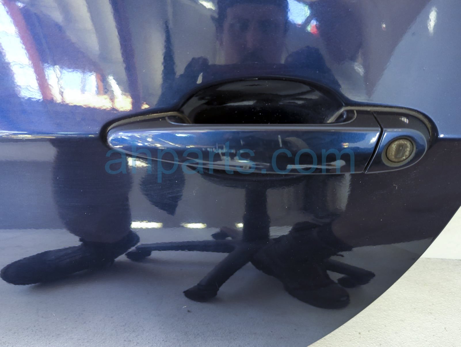 $190 BMW LH DOOR - BLUE - NO PANEL/MIRROR $190 BMW LH DOOR - BLUE - NO PANEL/MIRROR