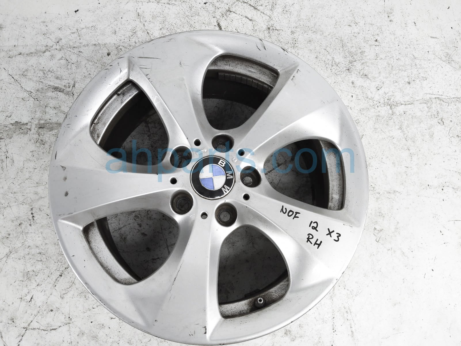 $75 BMW 17 INCH RH WHEEL / RIM - NOTES $75 BMW 17 INCH RH WHEEL / RIM - NOTES