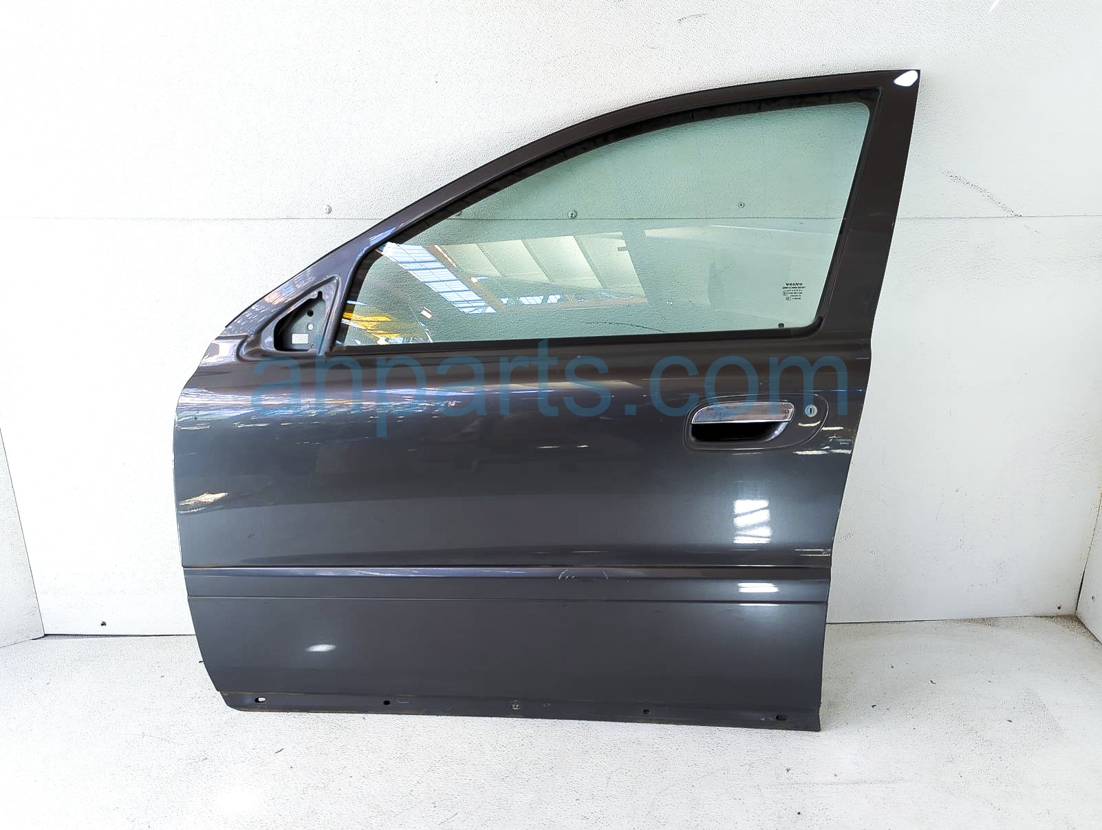 $150 Volvo FR/LH DOOR - BLUE - NO MIRROR/PANEL $150 Volvo FR/LH DOOR - BLUE - NO MIRROR/PANEL