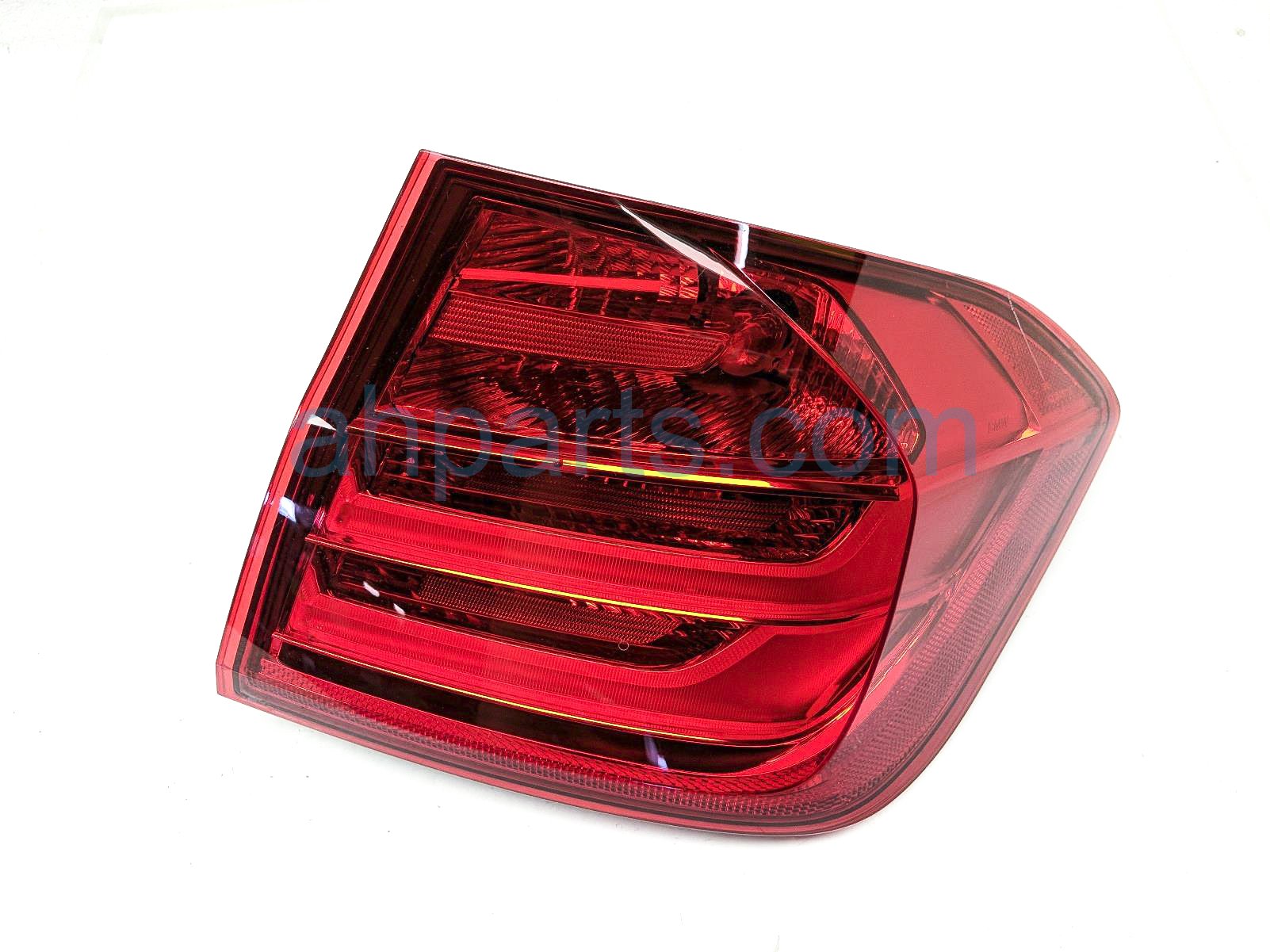 $65 BMW RH TAIL LAMP / LIGHT (ON BODY) $65 BMW RH TAIL LAMP / LIGHT (ON BODY)