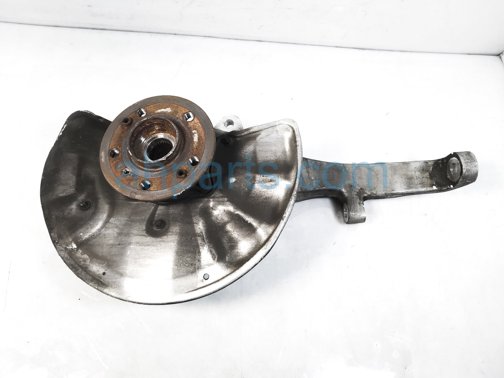 $195 Mercedes FR/RH SPINDLE KNUCKLE HUB $195 Mercedes FR/RH SPINDLE KNUCKLE HUB