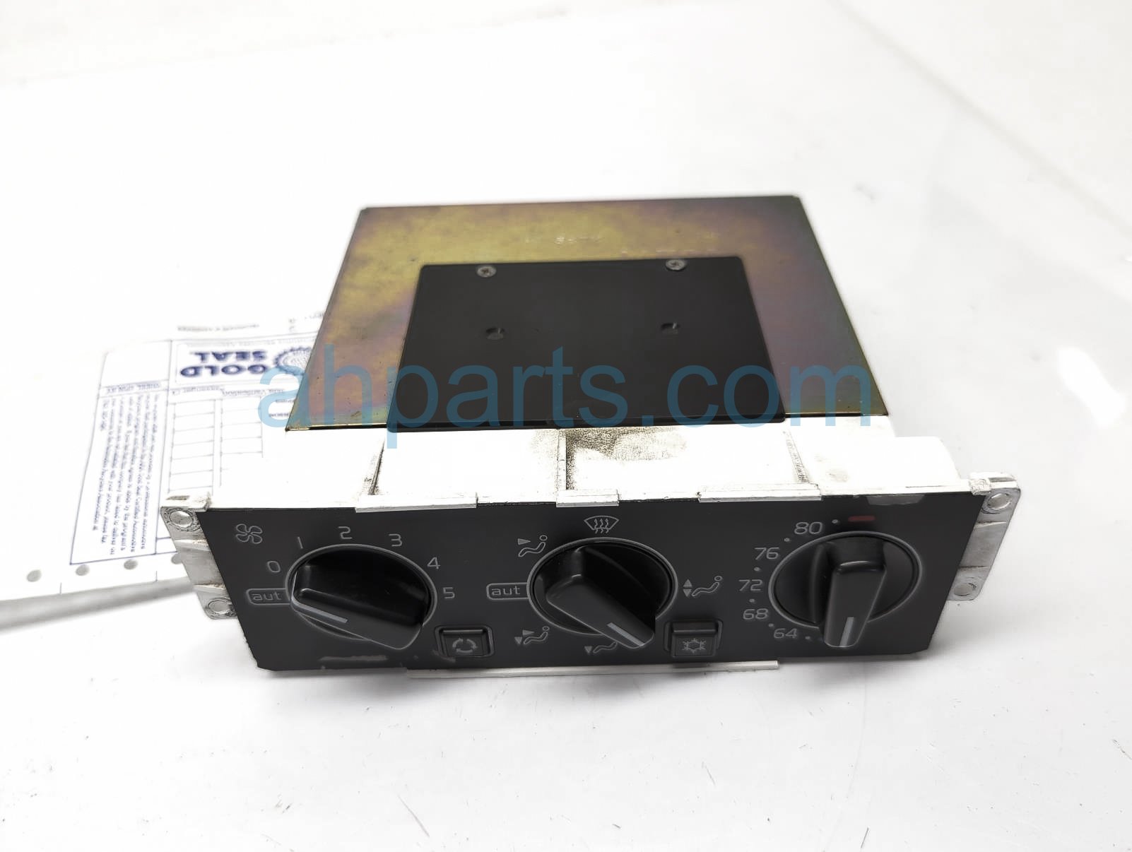 $75 Volvo A/C HEATER CLIMATE CONTROLS(ON DASH) $75 Volvo A/C HEATER CLIMATE CONTROLS(ON DASH)