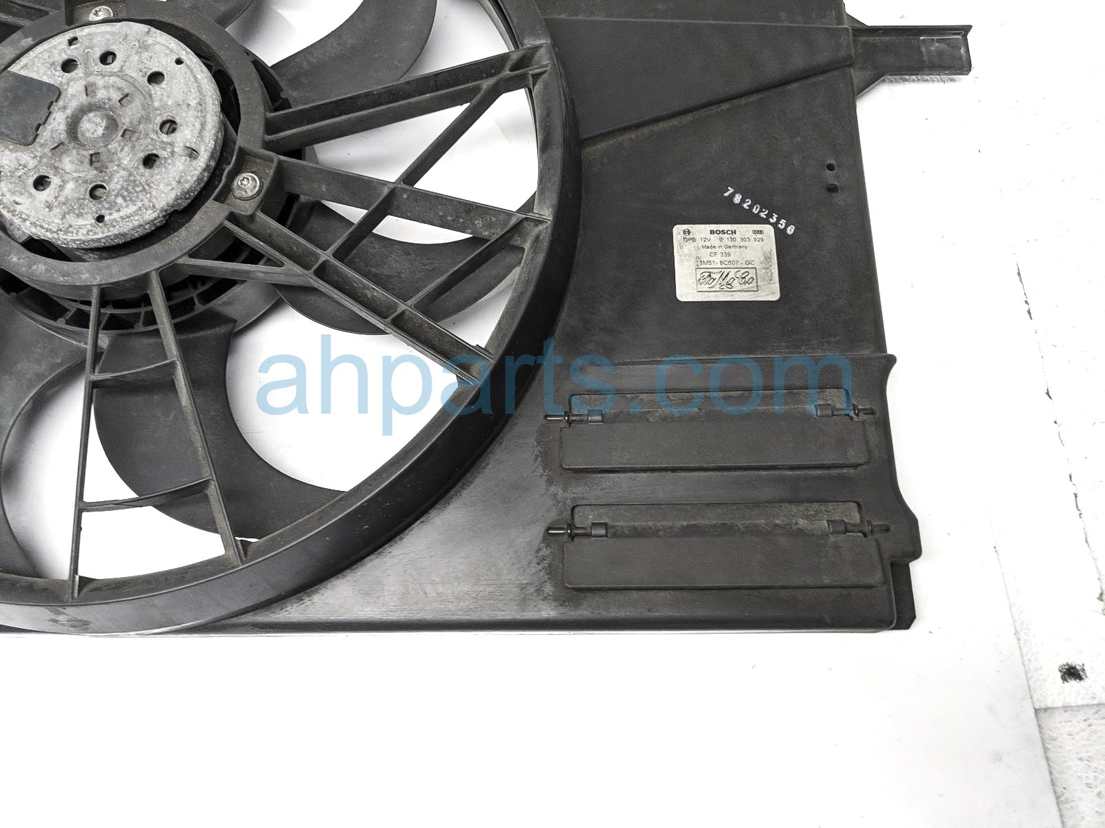 Sold 2007 Volvo C70 Radiator Cooling Fan Assy 31261988 Replacement Sold 2007 Volvo C70 Radiator Cooling Fan Assy 31261988 Replacement thumbnail