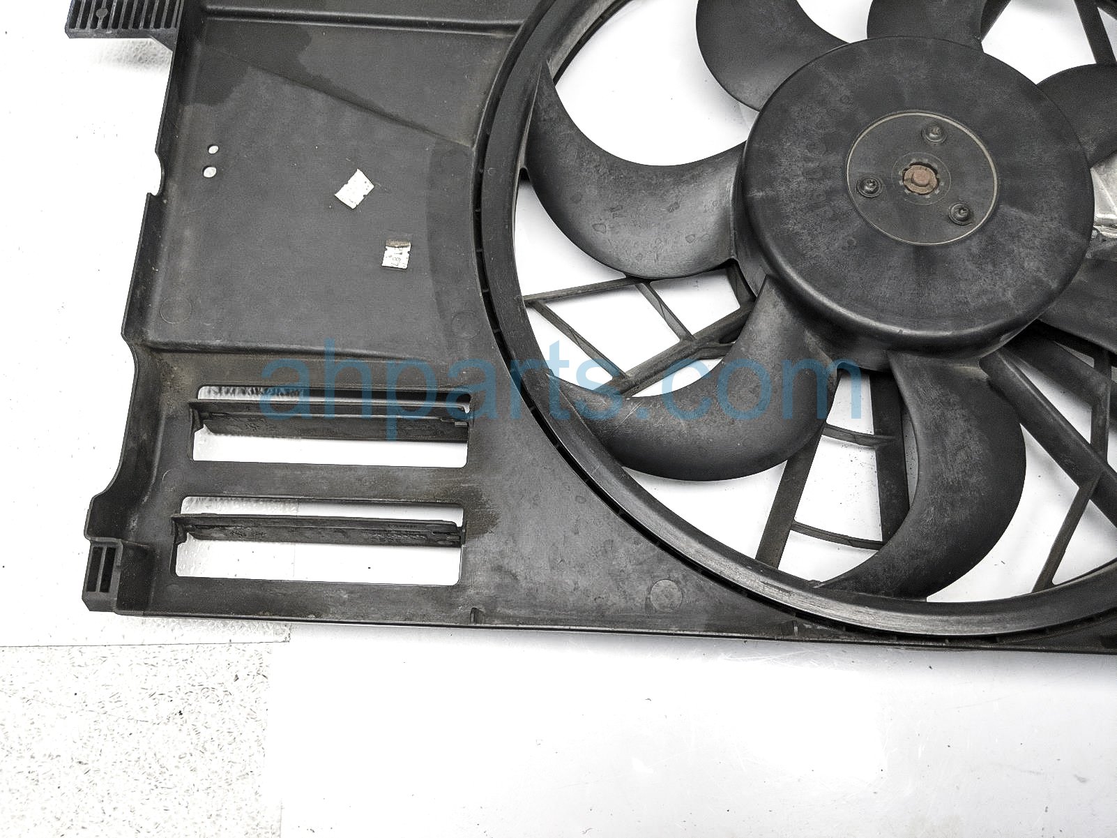 Sold 2007 Volvo C70 Radiator Cooling Fan Assy 31261988 Replacement Sold 2007 Volvo C70 Radiator Cooling Fan Assy 31261988 Replacement thumbnail