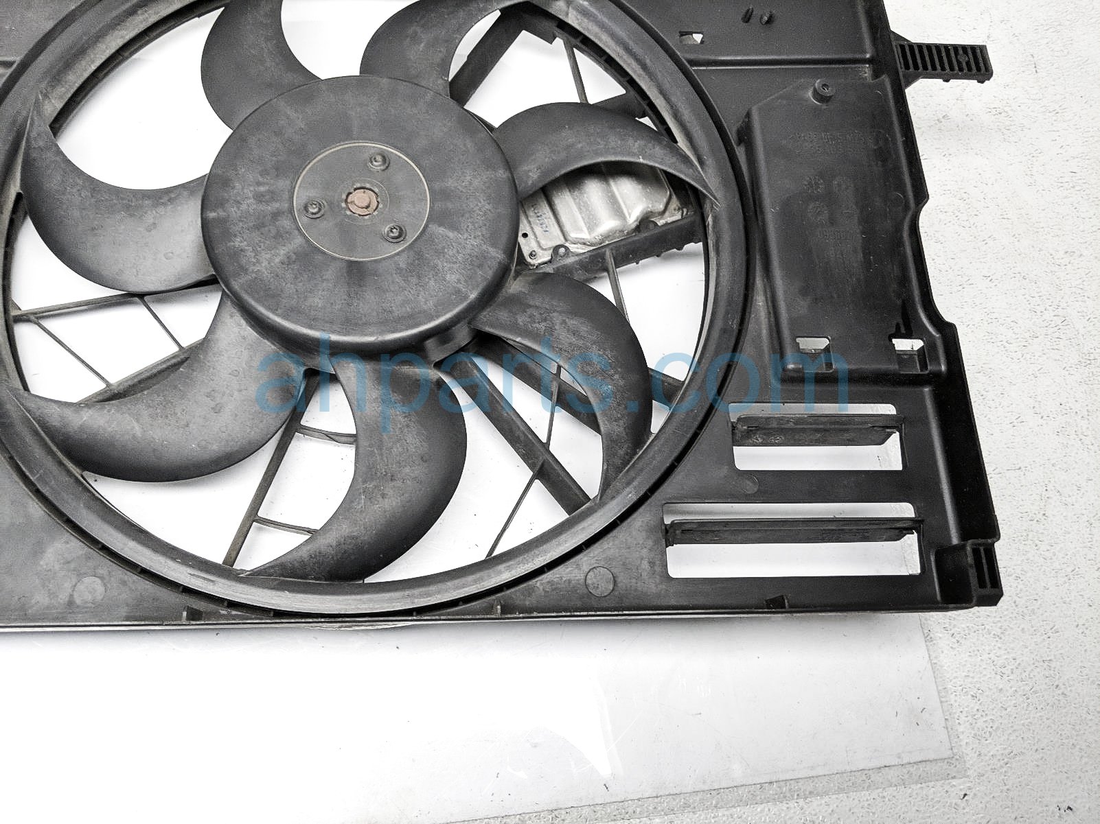 Sold 2007 Volvo C70 Radiator Cooling Fan Assy 31261988 Replacement Sold 2007 Volvo C70 Radiator Cooling Fan Assy 31261988 Replacement thumbnail