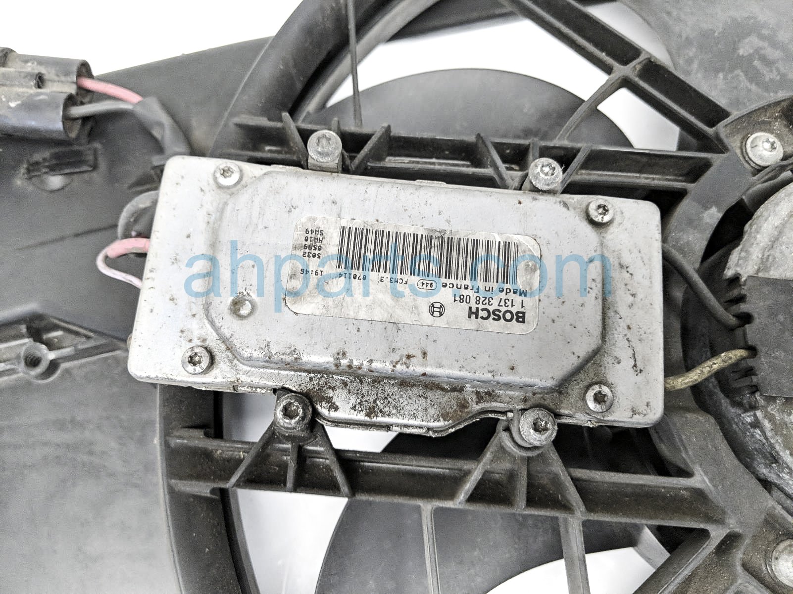 Sold 2007 Volvo C70 Radiator Cooling Fan Assy 31261988 Replacement Sold 2007 Volvo C70 Radiator Cooling Fan Assy 31261988 Replacement thumbnail
