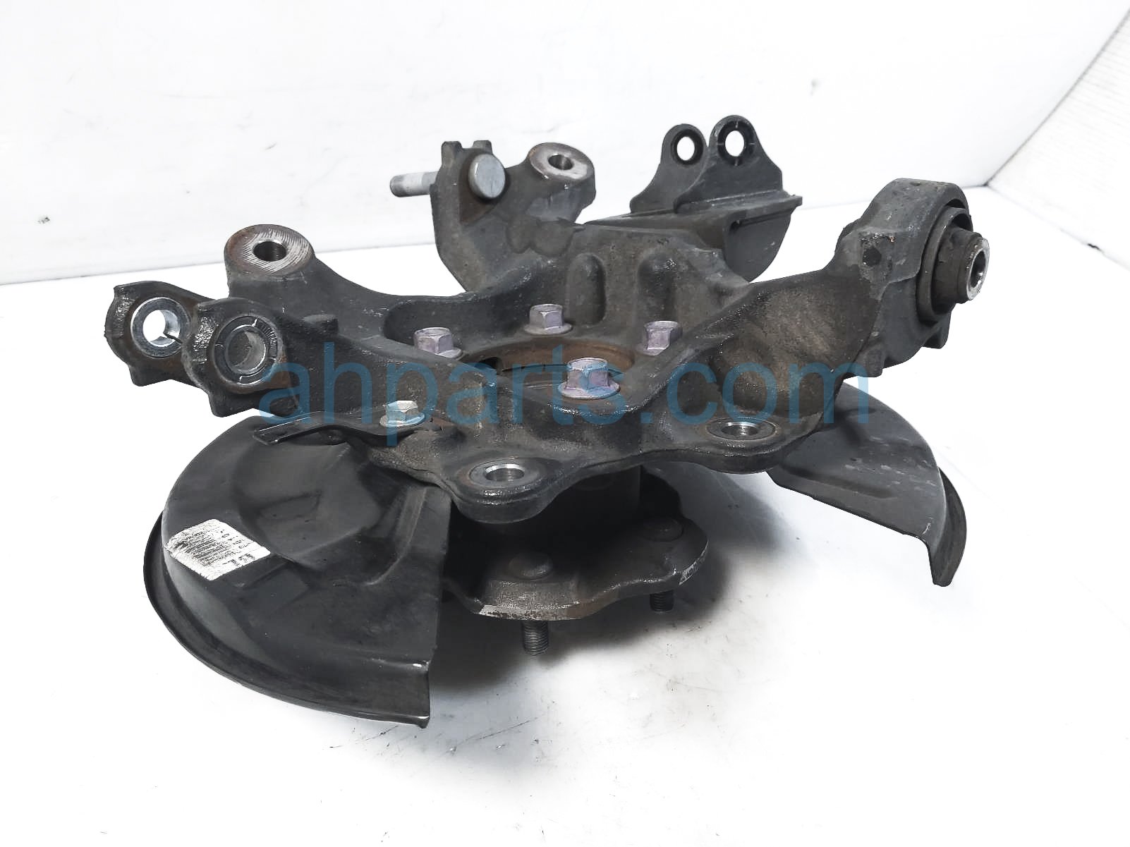 $200 Toyota RR/LH SPINDLE KNUCKLE HUB - AWD $200 Toyota RR/LH SPINDLE KNUCKLE HUB - AWD