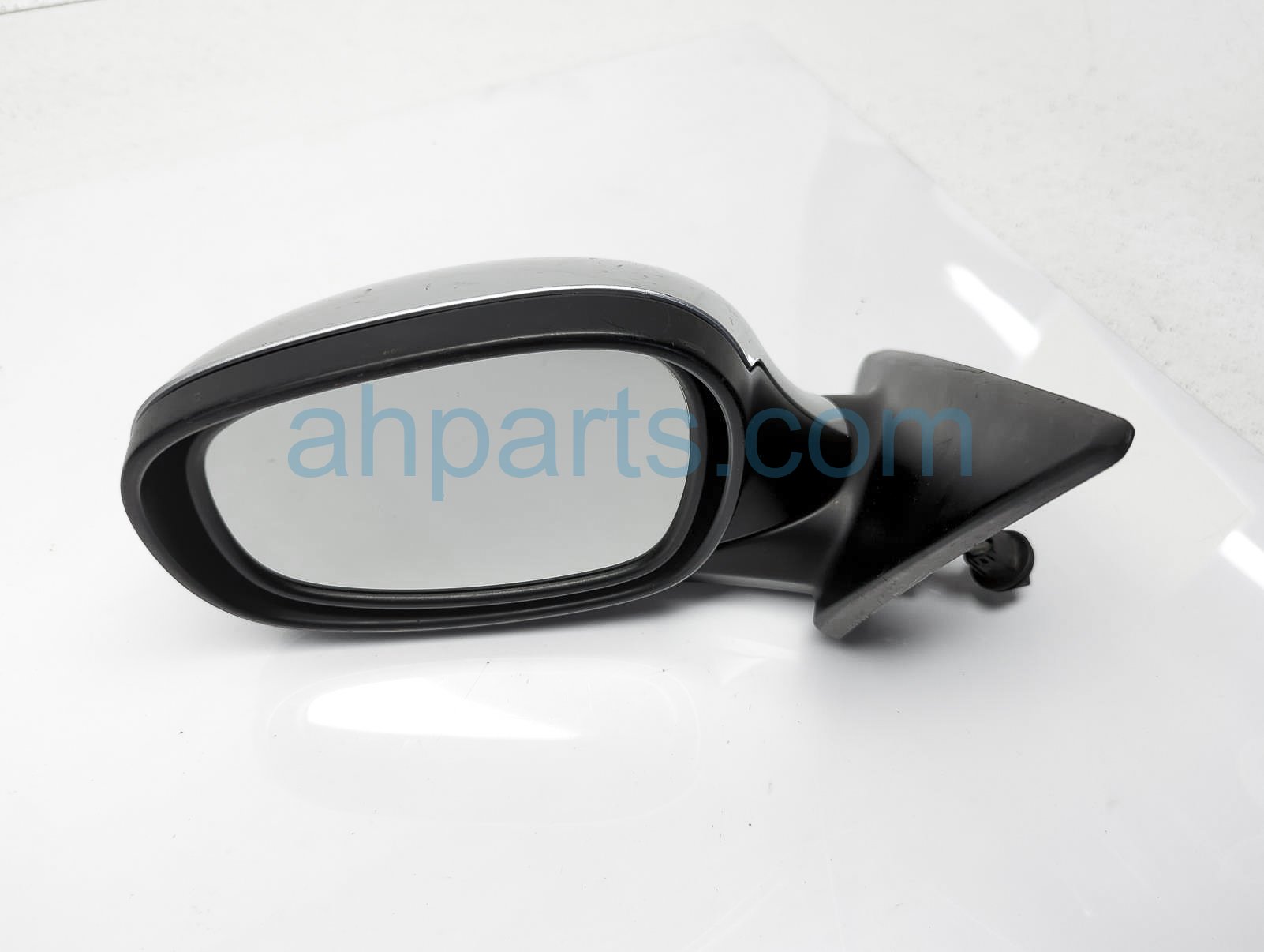 $65 BMW LH SIDE VIEW MIRROR - SILVER - NIQ $65 BMW LH SIDE VIEW MIRROR - SILVER - NIQ