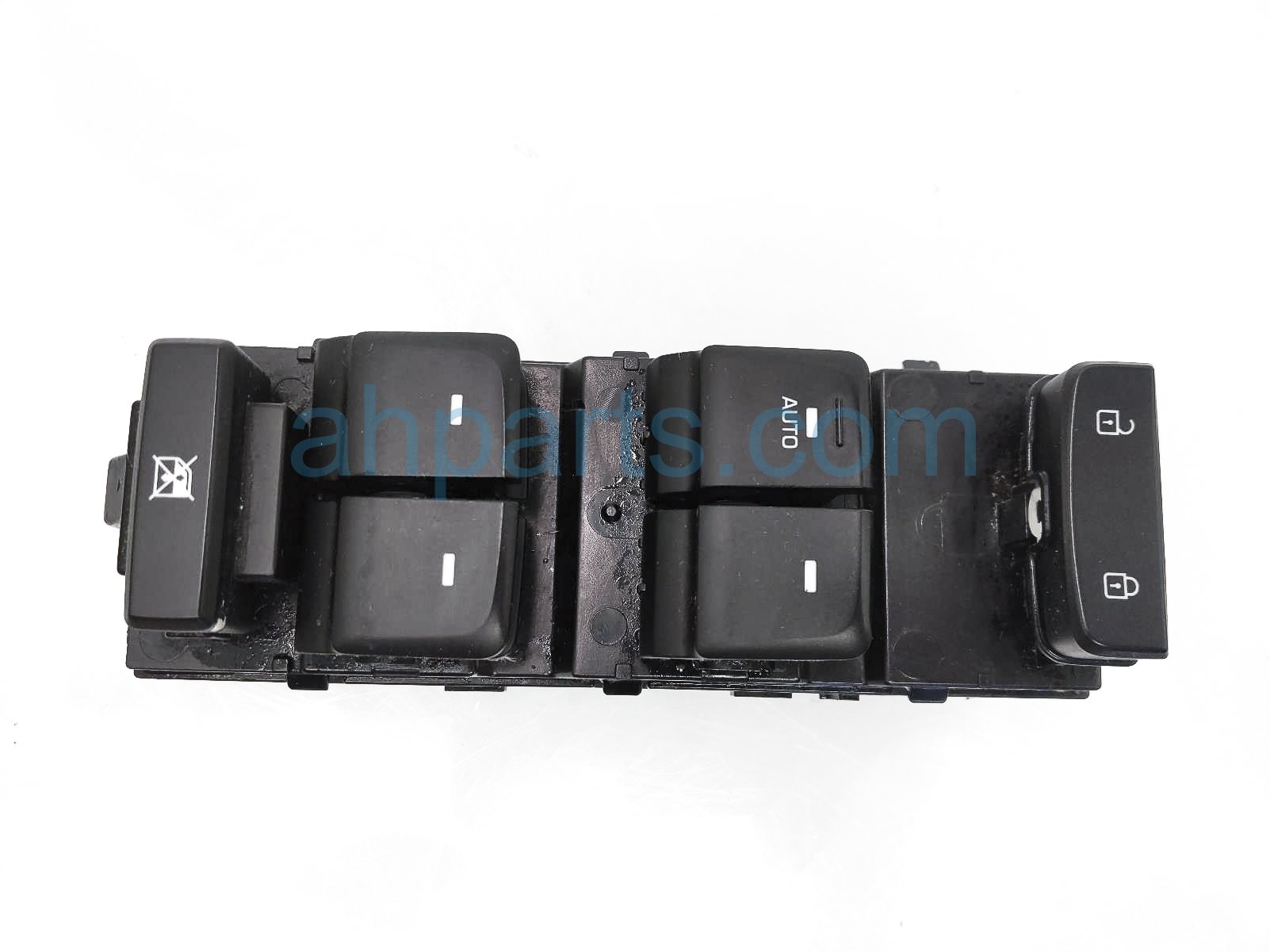 $40 Hyundai MASTER WINDOW CONTROL SWITCH $40 Hyundai MASTER WINDOW CONTROL SWITCH