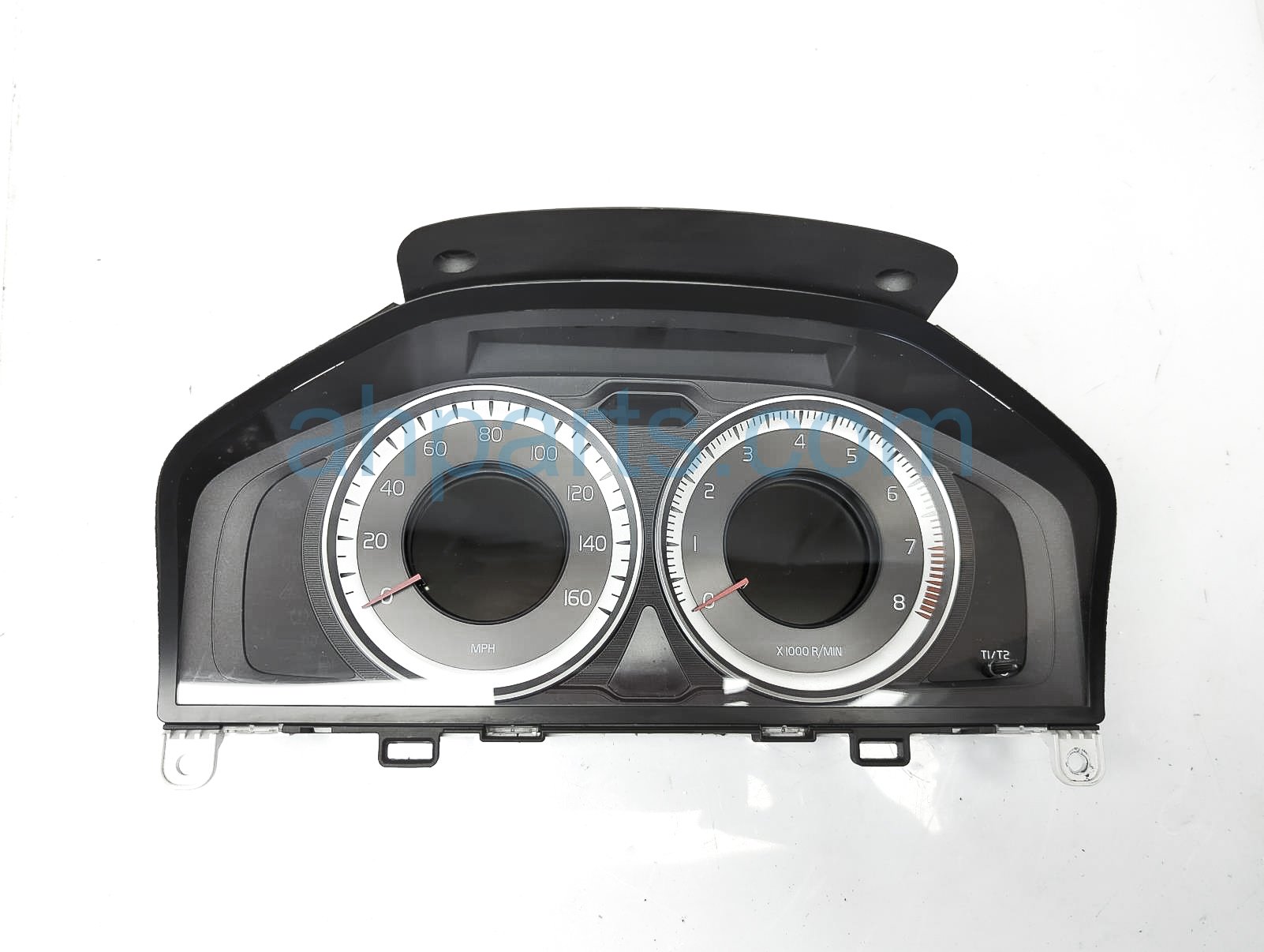 $50 Volvo SPEEDOMETER INSTRUMENT CLUSTER $50 Volvo SPEEDOMETER INSTRUMENT CLUSTER