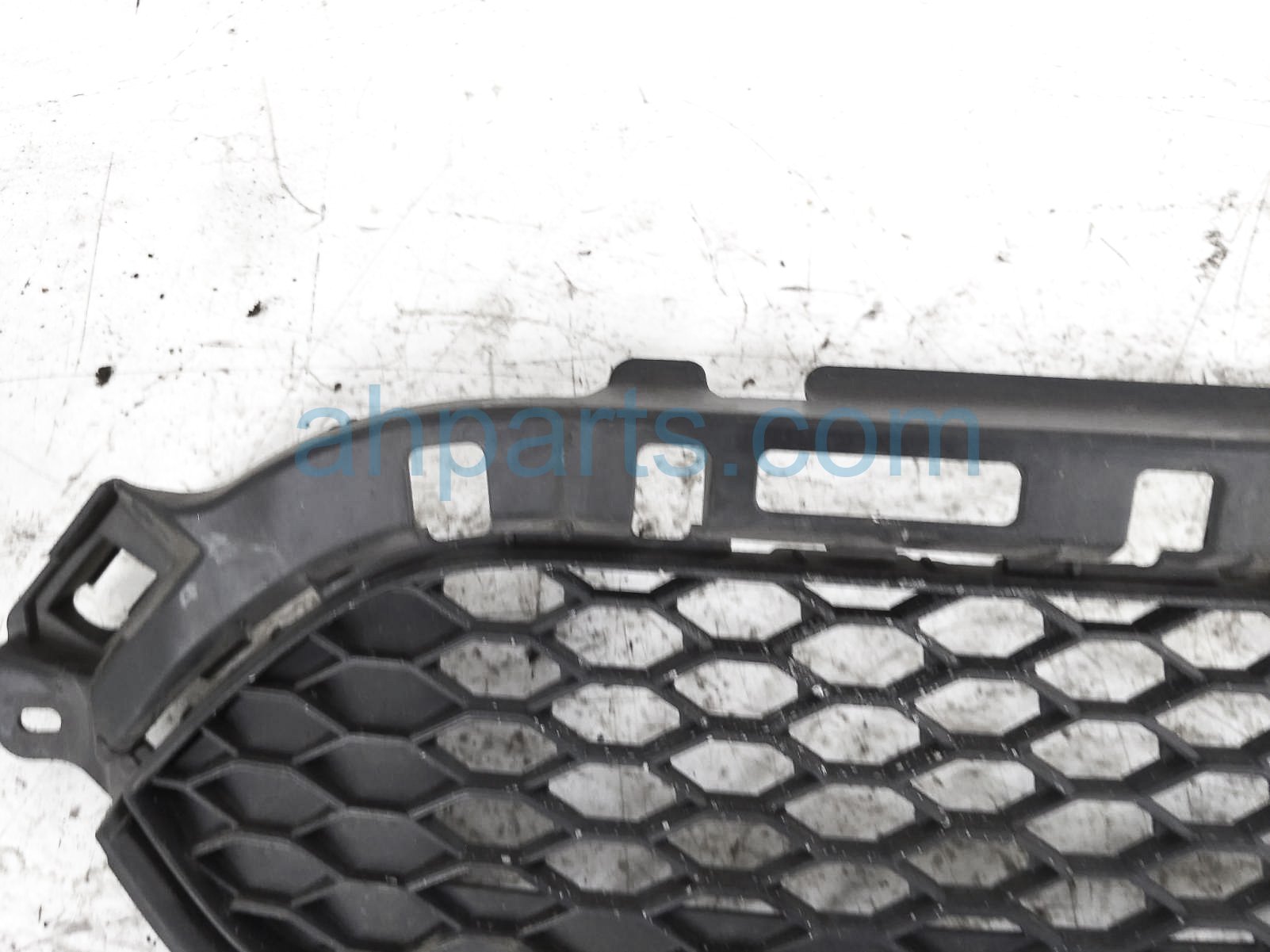 thumbnail image 2 of JX Front Lower Bumper Grille For Honda Pilot 2019-2022 – Matte Black, Direct Replacement 71113TG7A50 2 of 4