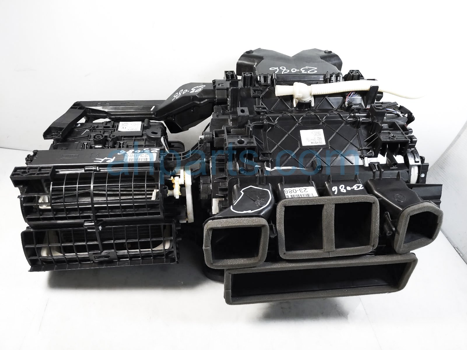 $115 Toyota AC HEATER CORE + BLOWER ASSY - NOTES $115 Toyota AC HEATER CORE + BLOWER ASSY - NOTES