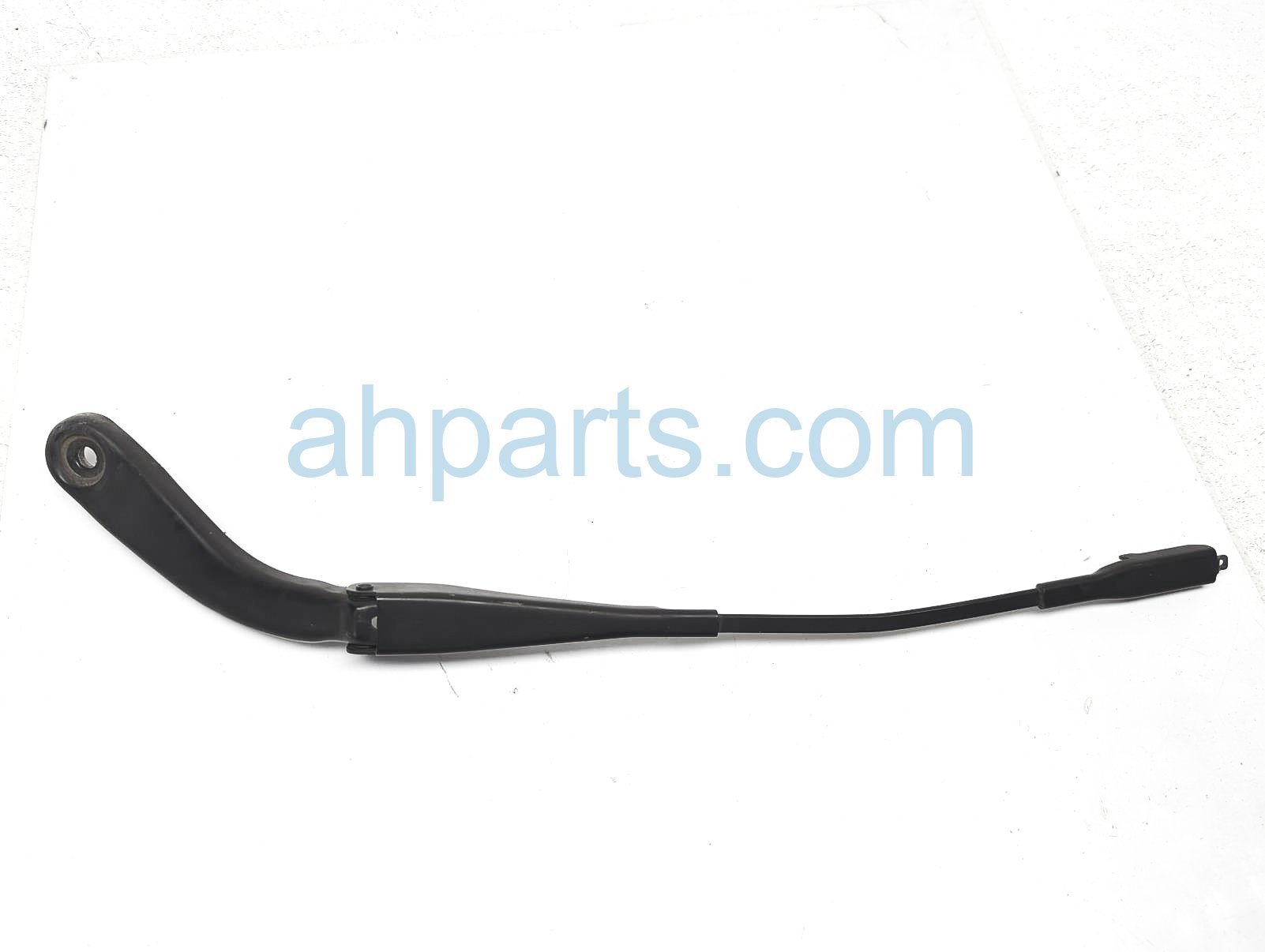 $19 BMW LH WINDSHIELD WIPER ARM $19 BMW LH WINDSHIELD WIPER ARM
