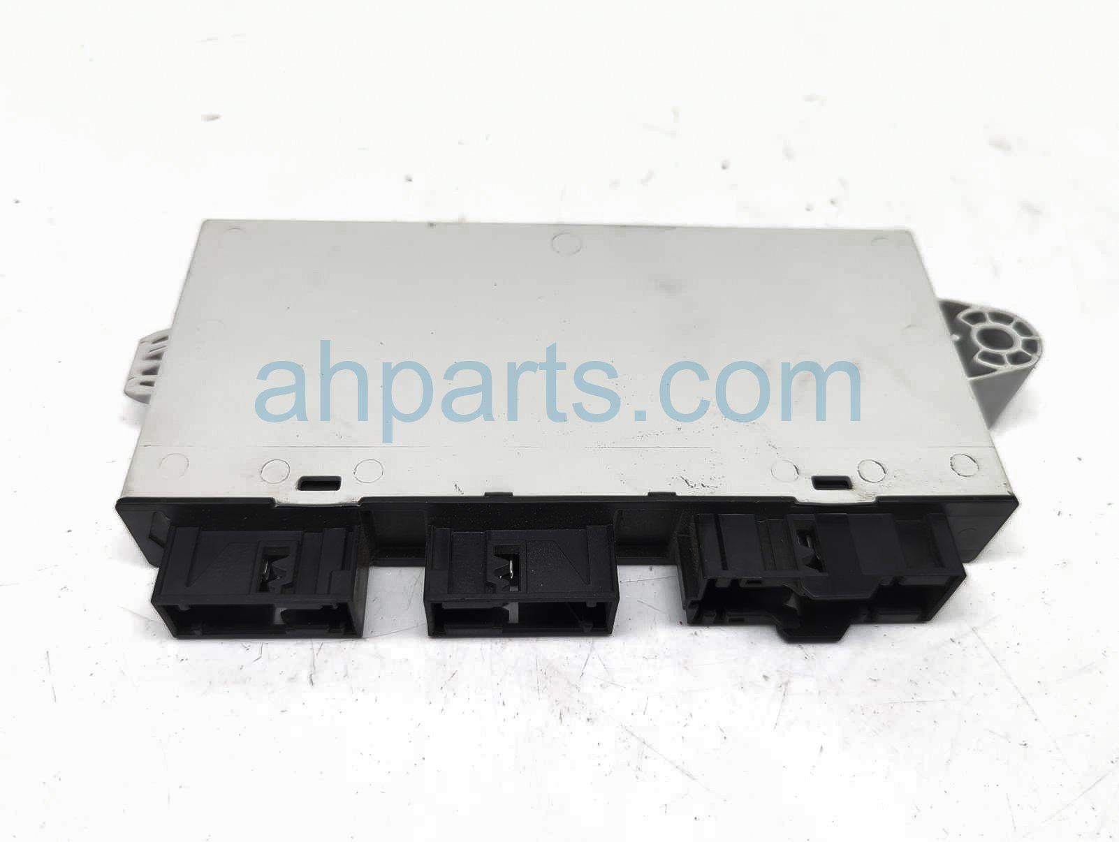 $40 BMW REAR SEAT CONTROL MODULE $40 BMW REAR SEAT CONTROL MODULE