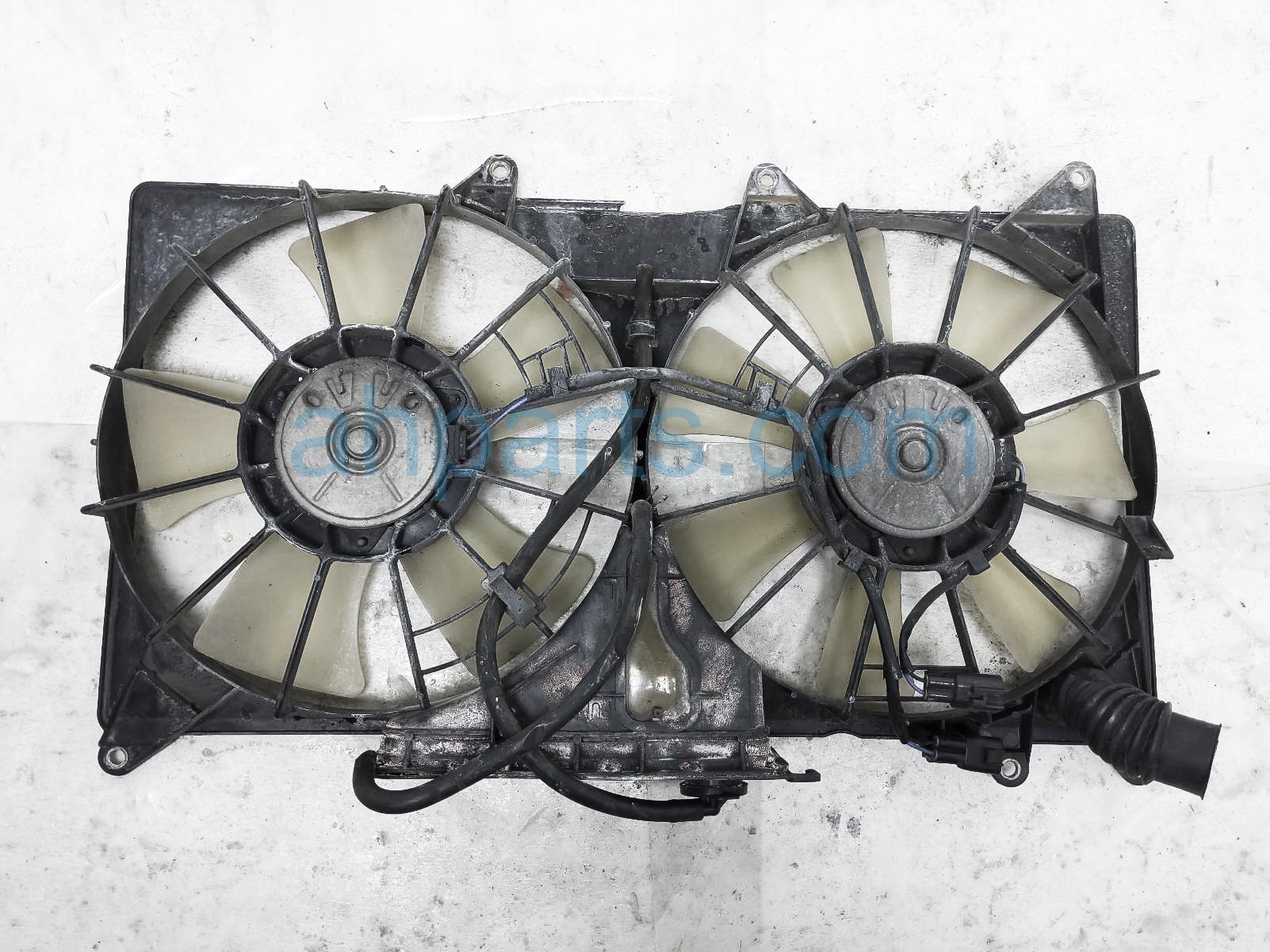 2003 Lexus Is300 Cooling Radiator Fan Assembly 1636346050,