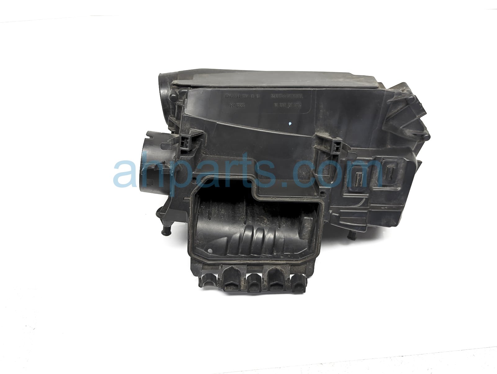 $80 Mercedes AIR CLEANER INTAKE BOX $80 Mercedes AIR CLEANER INTAKE BOX