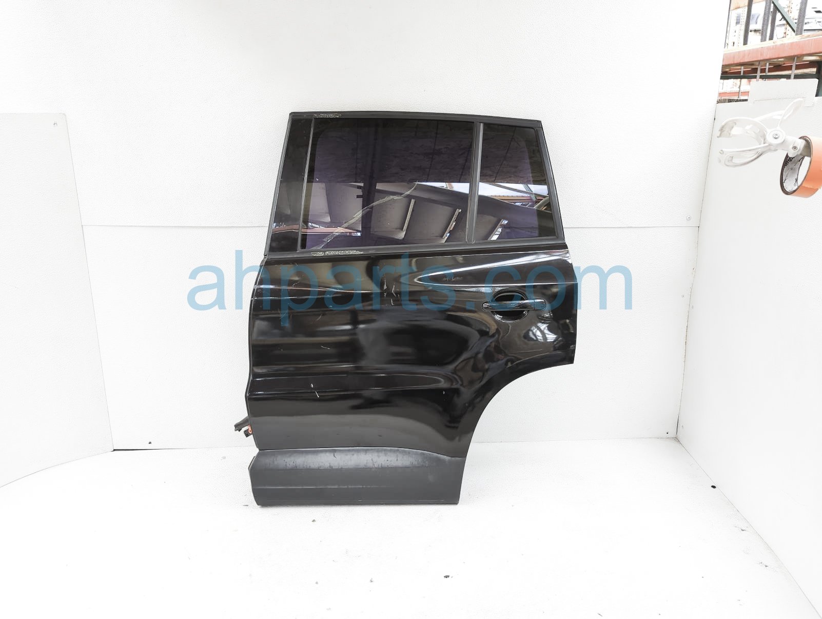 $175 Volkswagen RR/LH DOOR - BLACK - NO INSIDE TRIM $175 Volkswagen RR/LH DOOR - BLACK - NO INSIDE TRIM