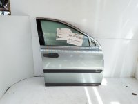 $200 Volvo FR/RH DOOR - MINT COLOR - NO MIRROR