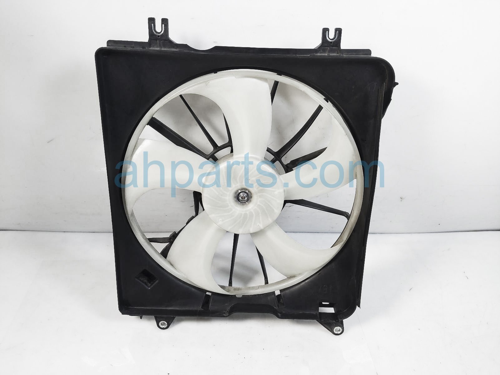 $50 Honda RADIATOR FAN ASSEMBLY - NIQ $50 Honda RADIATOR FAN ASSEMBLY - NIQ