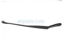 $30 BMW RH SIDE WINDSHIELD WIPER ARM $30 BMW RH SIDE WINDSHIELD WIPER ARM