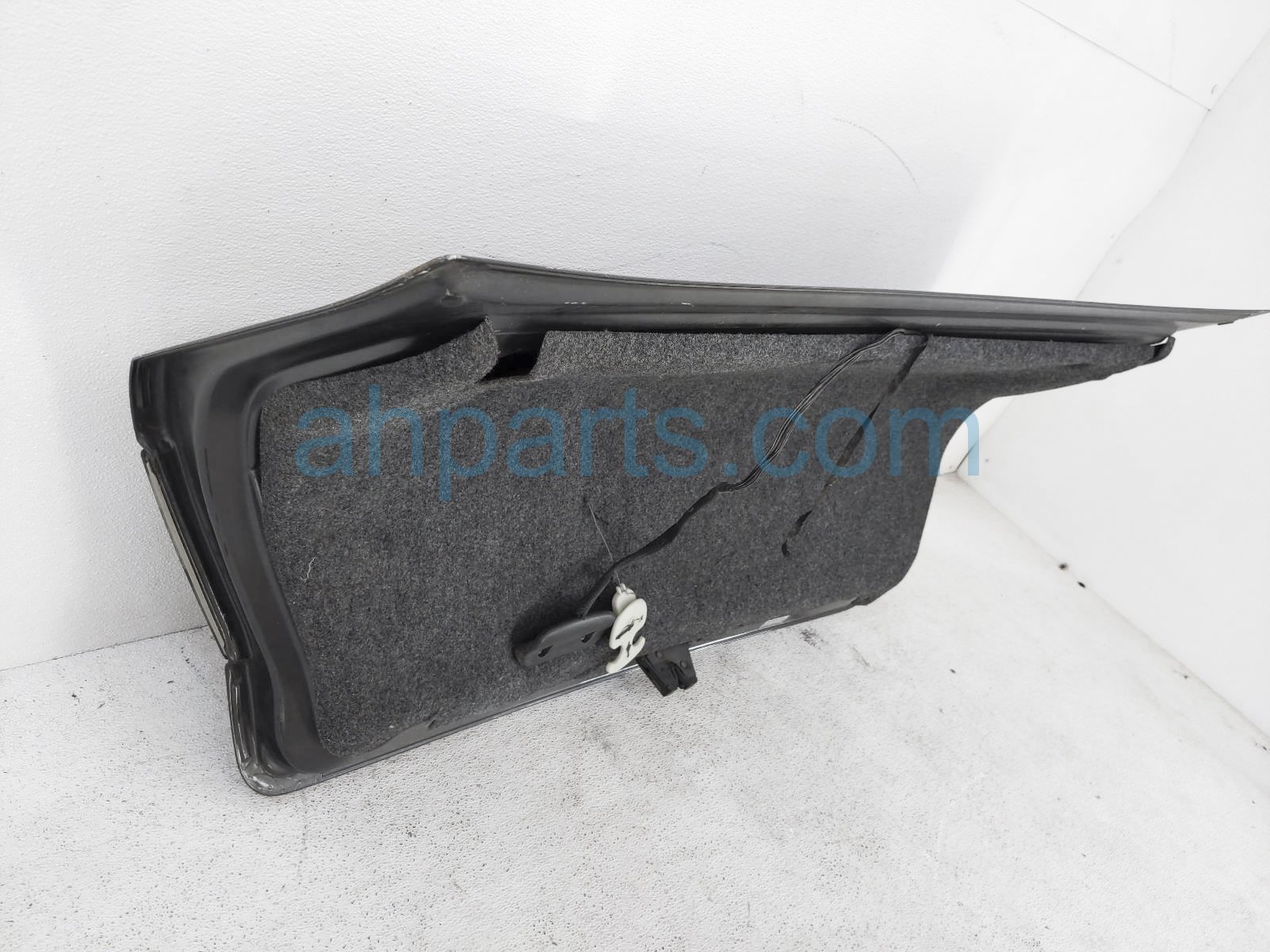 2009 Saab 9 3 Trunk Decklid Tailgate Grey 12771536 Replacement 2009 Saab 9 3 Trunk Decklid Tailgate Grey 12771536 Replacement thumbnail