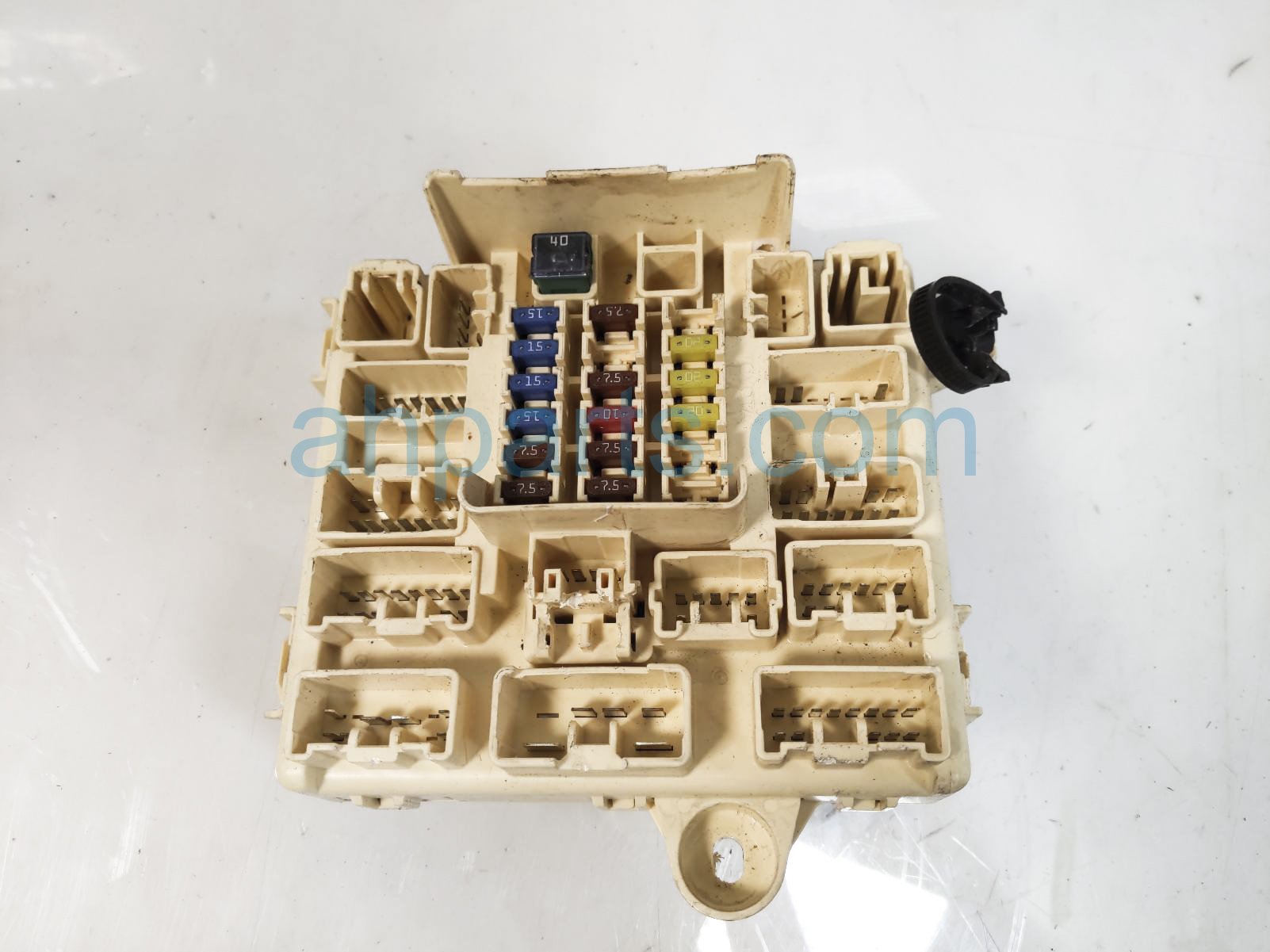 $75 Lexus RH CABIN FUSE JUNCTION BOX $75 Lexus RH CABIN FUSE JUNCTION BOX