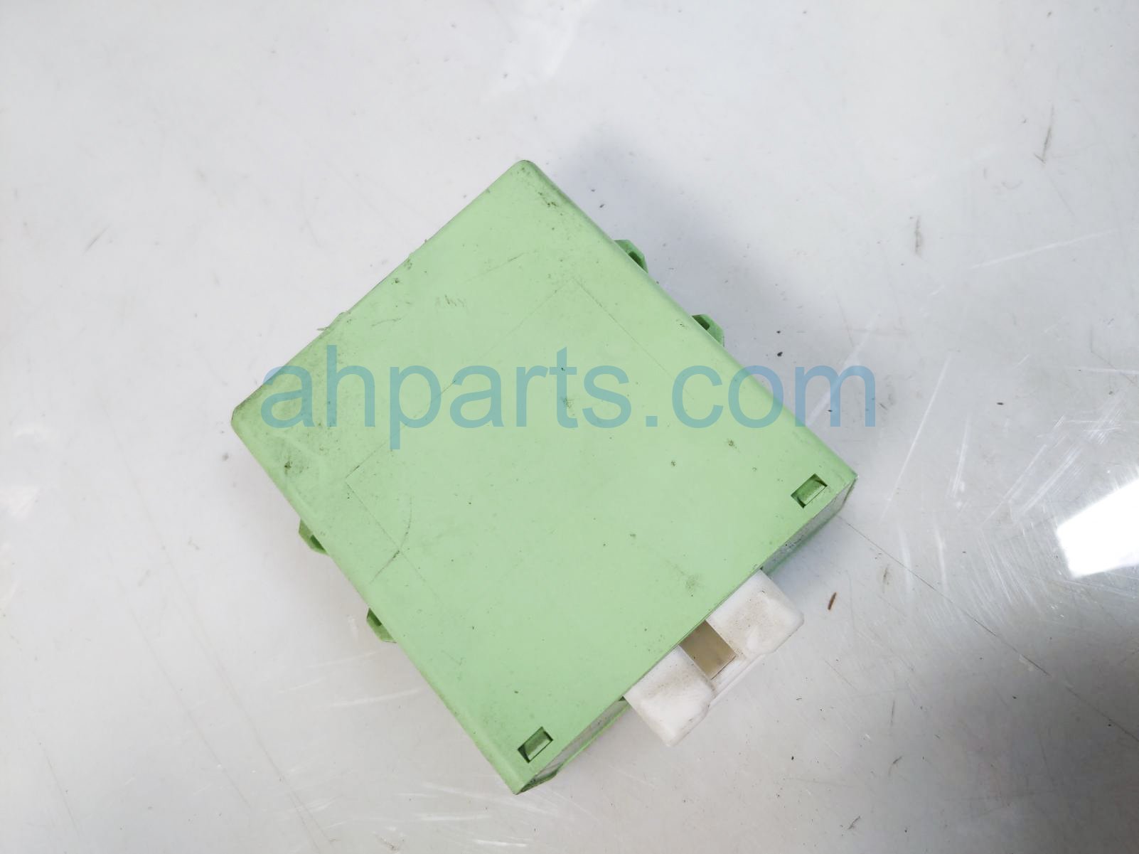 $10 Lexus RELAY RUNNING LIGHT MODULE $10 Lexus RELAY RUNNING LIGHT MODULE