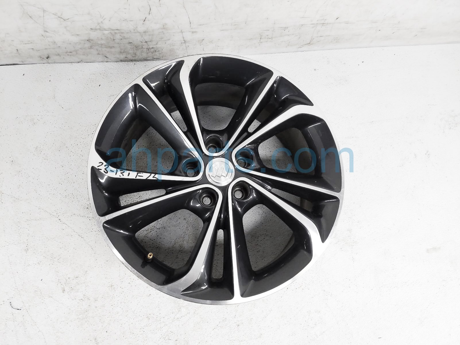 $200 Buick FR/LH WHEEL / RIM $200 Buick FR/LH WHEEL / RIM