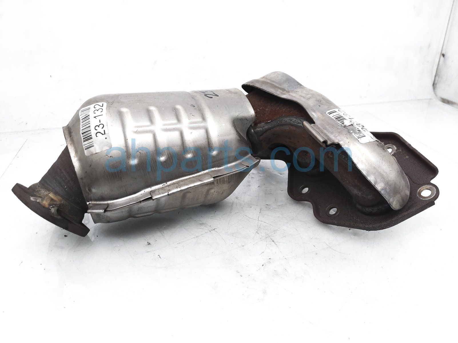 $250 Lexus REAR EXHAUST MANIFOLD $250 Lexus REAR EXHAUST MANIFOLD