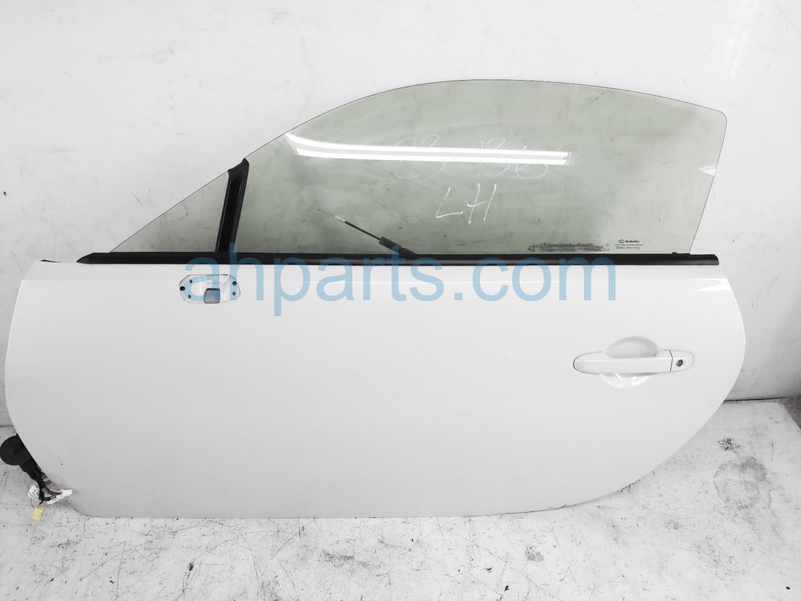 $795 Subaru LH DOOR - WHITE - NO MIRROR/TRIM $795 Subaru LH DOOR - WHITE - NO MIRROR/TRIM