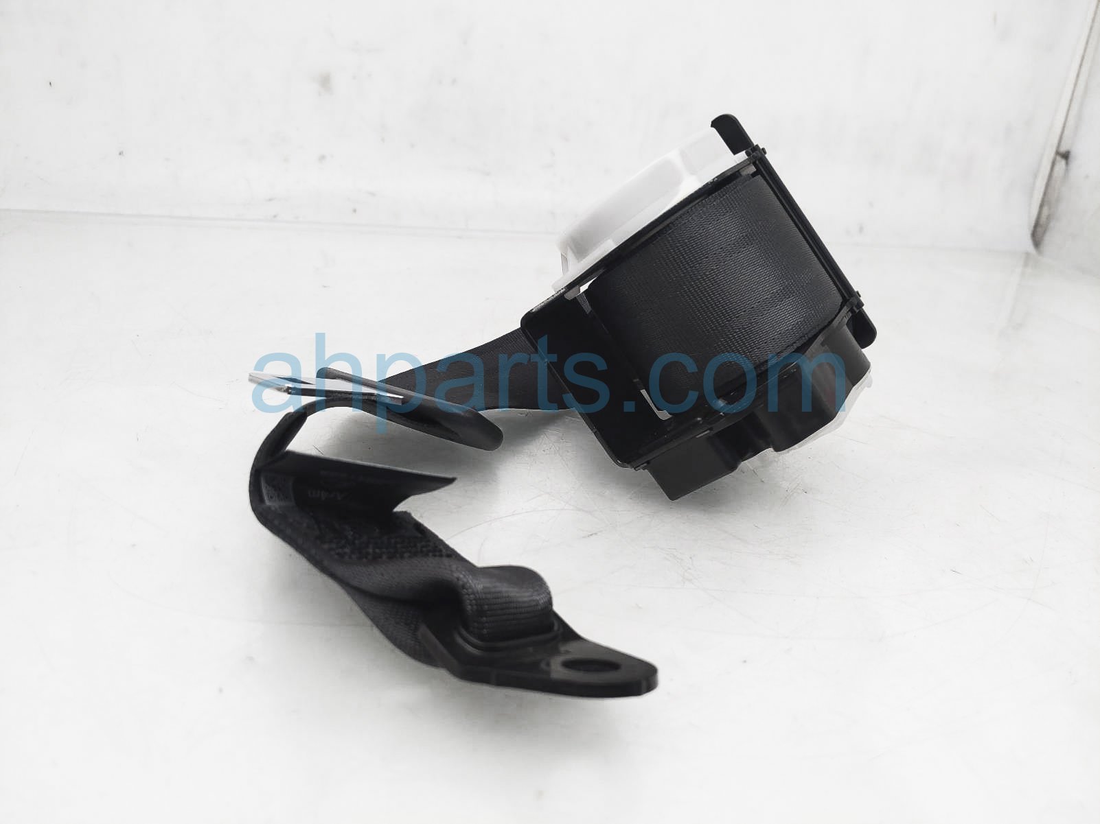 $49 Subaru 2ND ROW RH SEAT BELT - BLACK $49 Subaru 2ND ROW RH SEAT BELT - BLACK