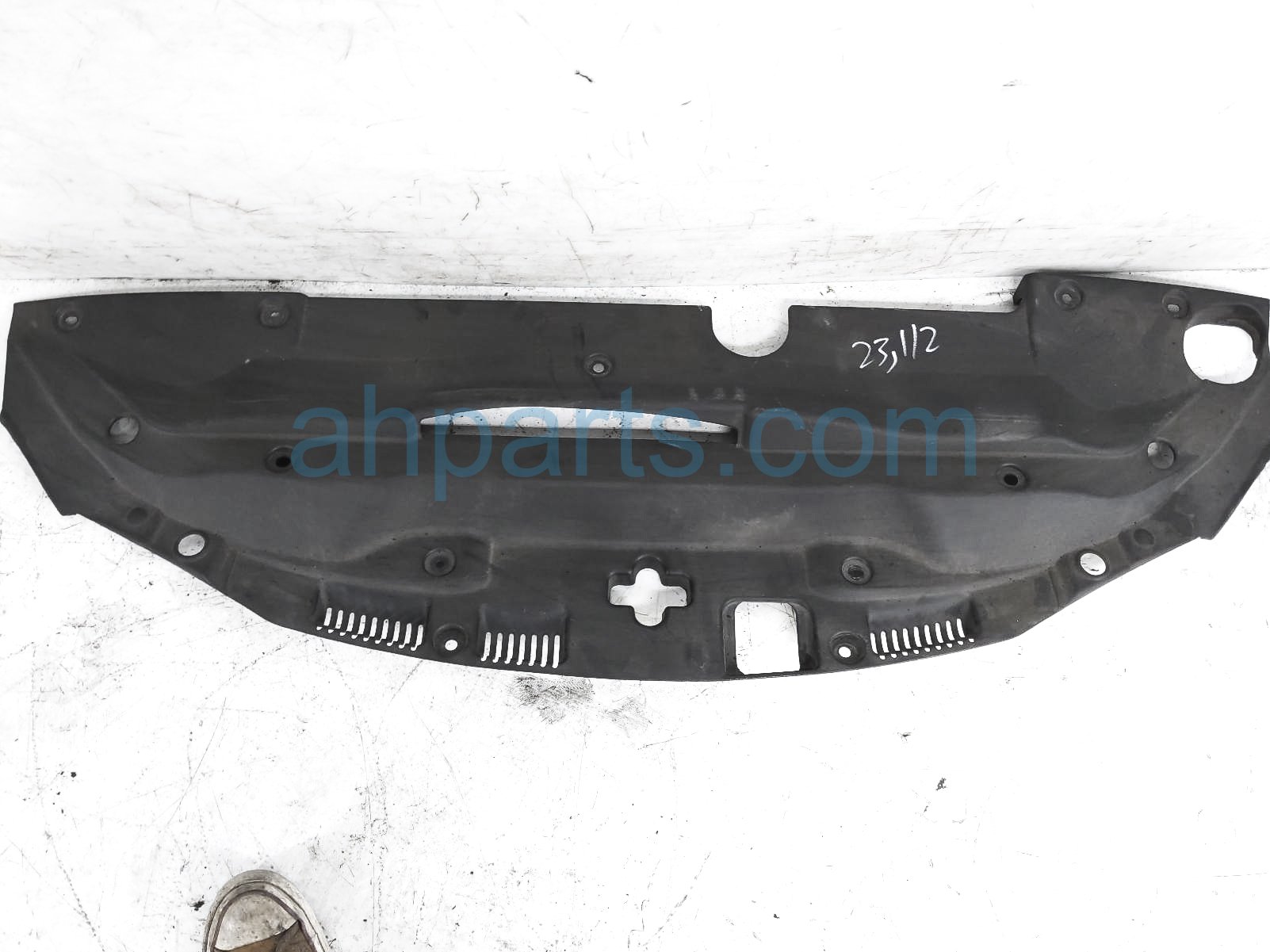 $75 Lexus UPPER GRILLE ENGINE SIGHT SHIELD $75 Lexus UPPER GRILLE ENGINE SIGHT SHIELD