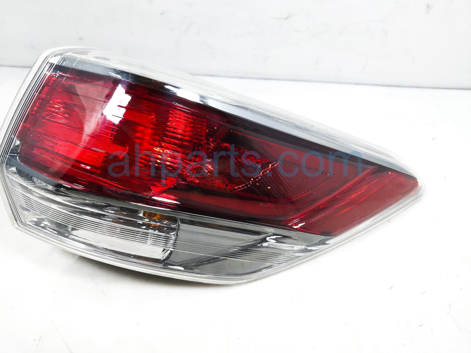 $100 Toyota LH TAIL LAMP (ON BODY)