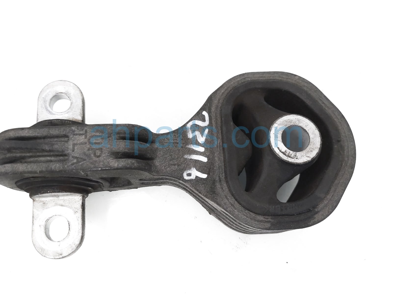 $29 Honda UPPER ENGINE MOUNT TORQUE ROD $29 Honda UPPER ENGINE MOUNT TORQUE ROD