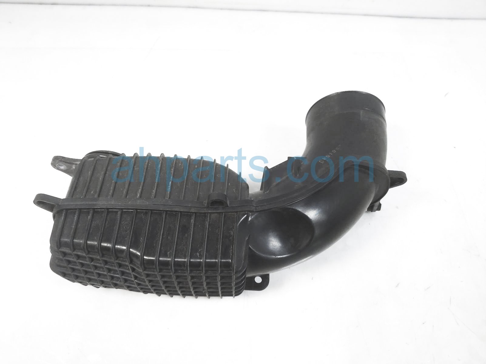 $50 Volvo AIR RESONATOR CHAMBER - 2.0L $50 Volvo AIR RESONATOR CHAMBER - 2.0L