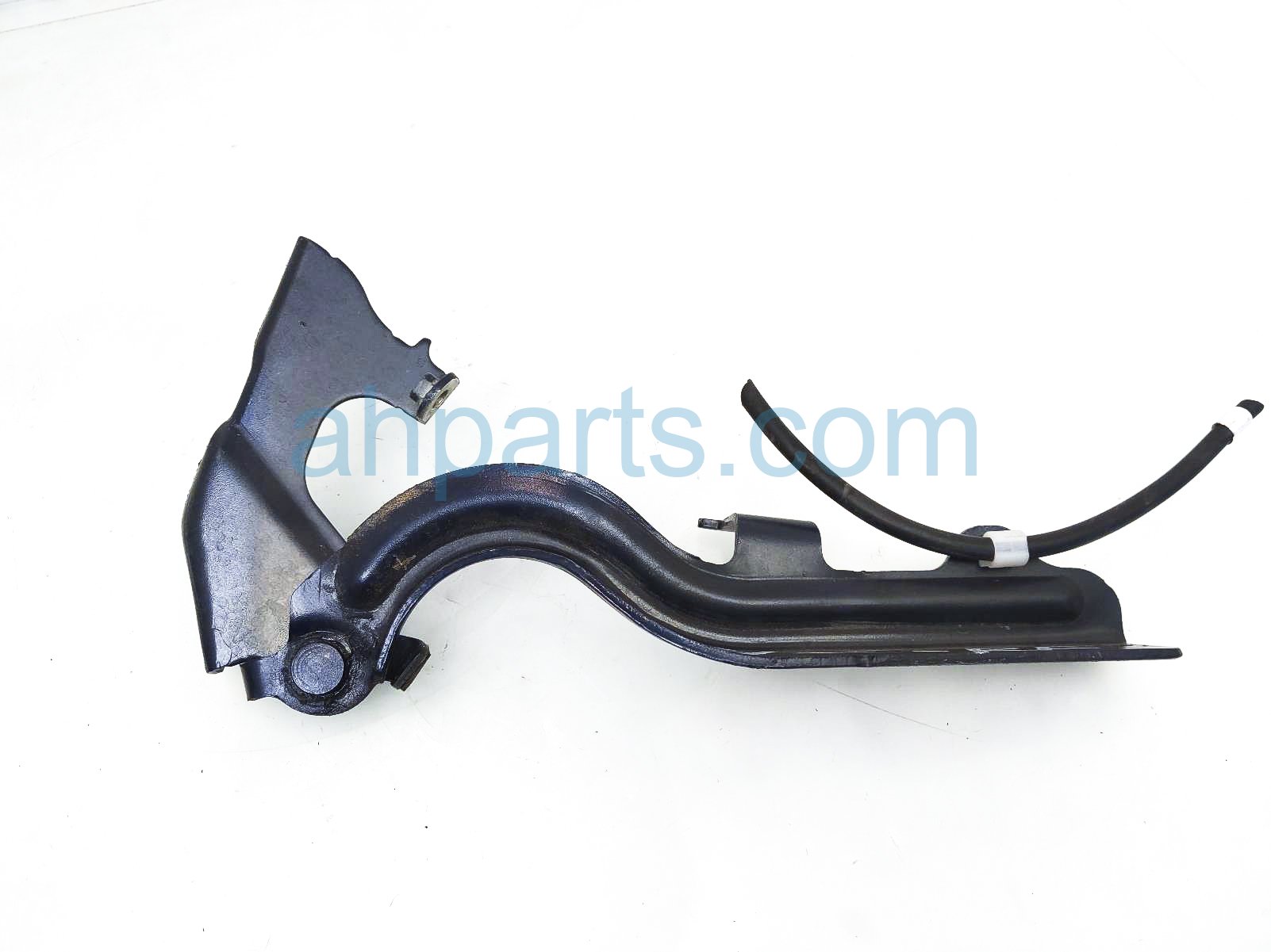 $25 Nissan RH HOOD HINGE $25 Nissan RH HOOD HINGE