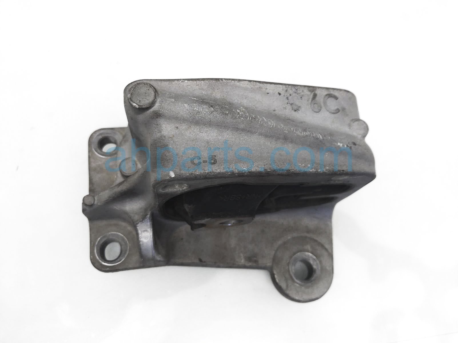 $20 Nissan REAR TRANSMISSION MOUNT $20 Nissan REAR TRANSMISSION MOUNT