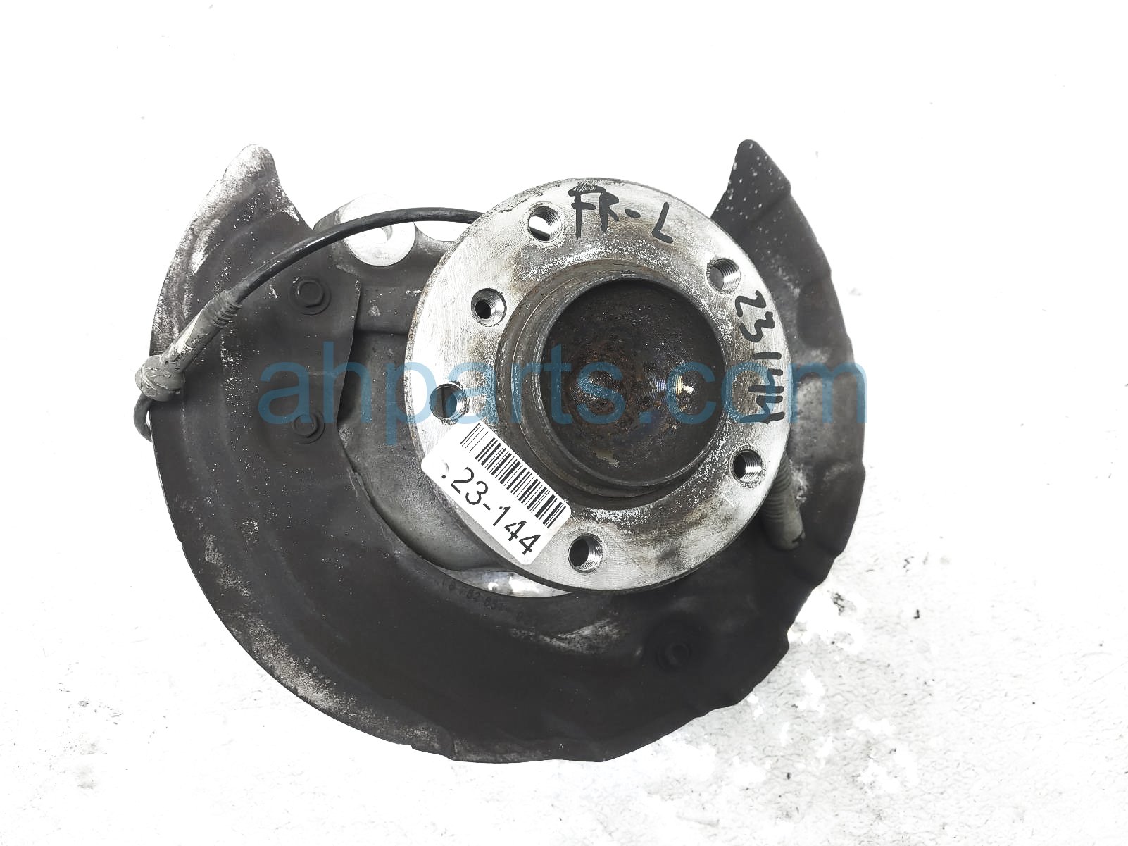 $45 BMW FR/LH SPINDLE KNUCKLE HUB $45 BMW FR/LH SPINDLE KNUCKLE HUB