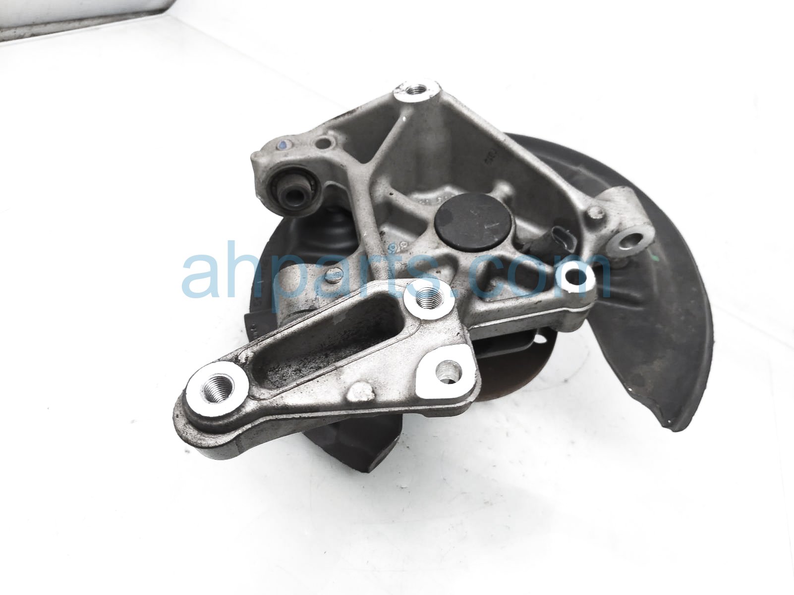 $90 Audi RR/LH SPINDLE KNUCKLE HUB $90 Audi RR/LH SPINDLE KNUCKLE HUB