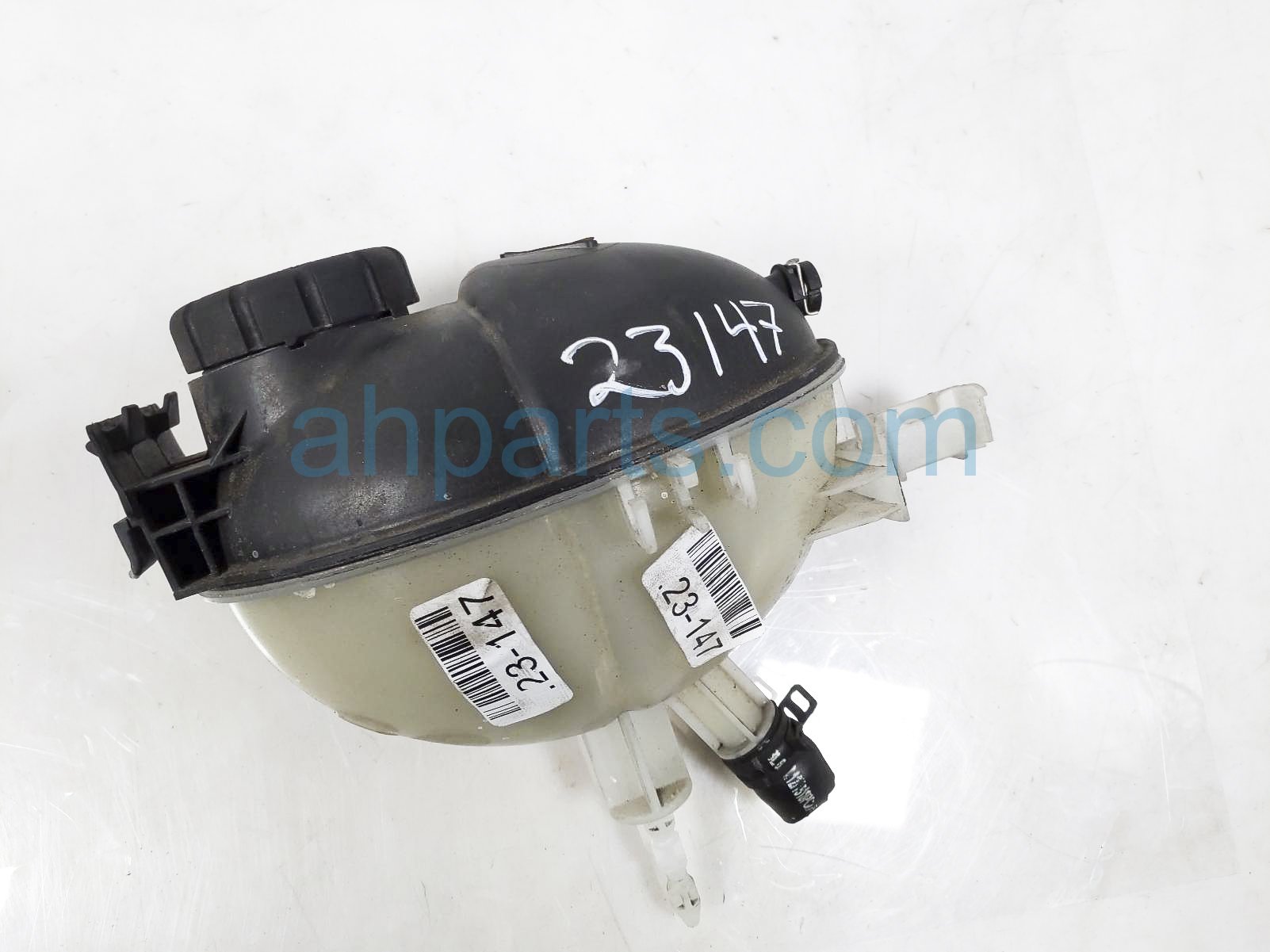 $25 Mercedes COOLANT OVERFLOW RESERVOIR TANK $25 Mercedes COOLANT OVERFLOW RESERVOIR TANK