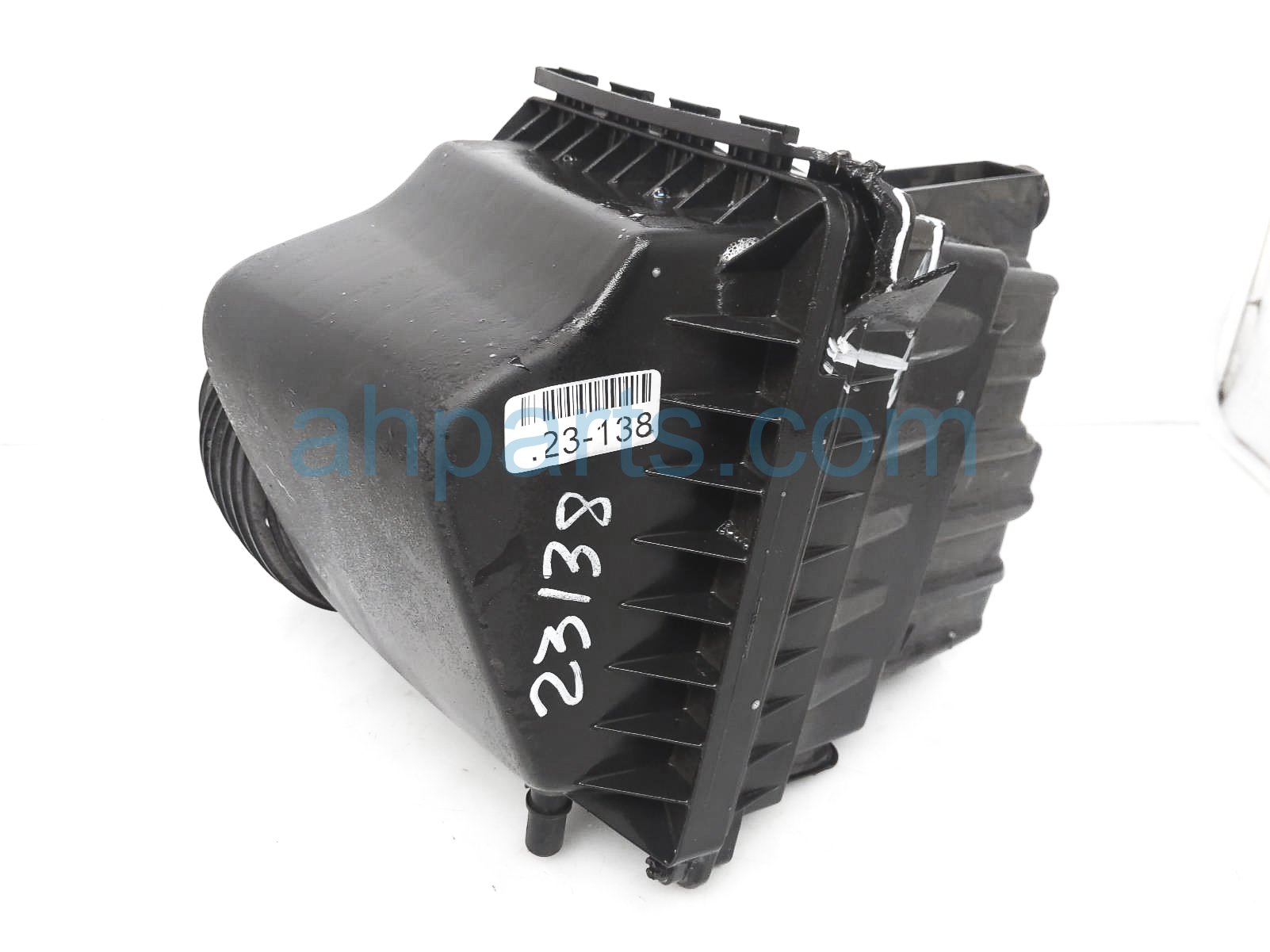 $50 Chrysler AIR CLEANER BOX UNIT *DAMAGED $50 Chrysler AIR CLEANER BOX UNIT *DAMAGED