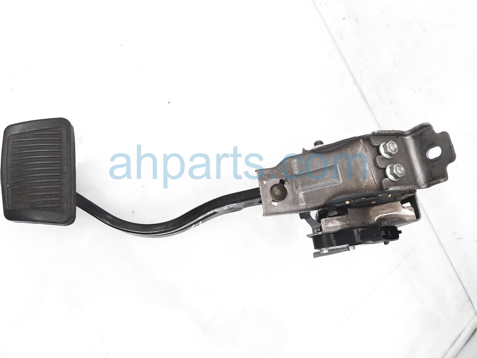 $35 Kia BRAKE PEDAL ASSEMBLY $35 Kia BRAKE PEDAL ASSEMBLY