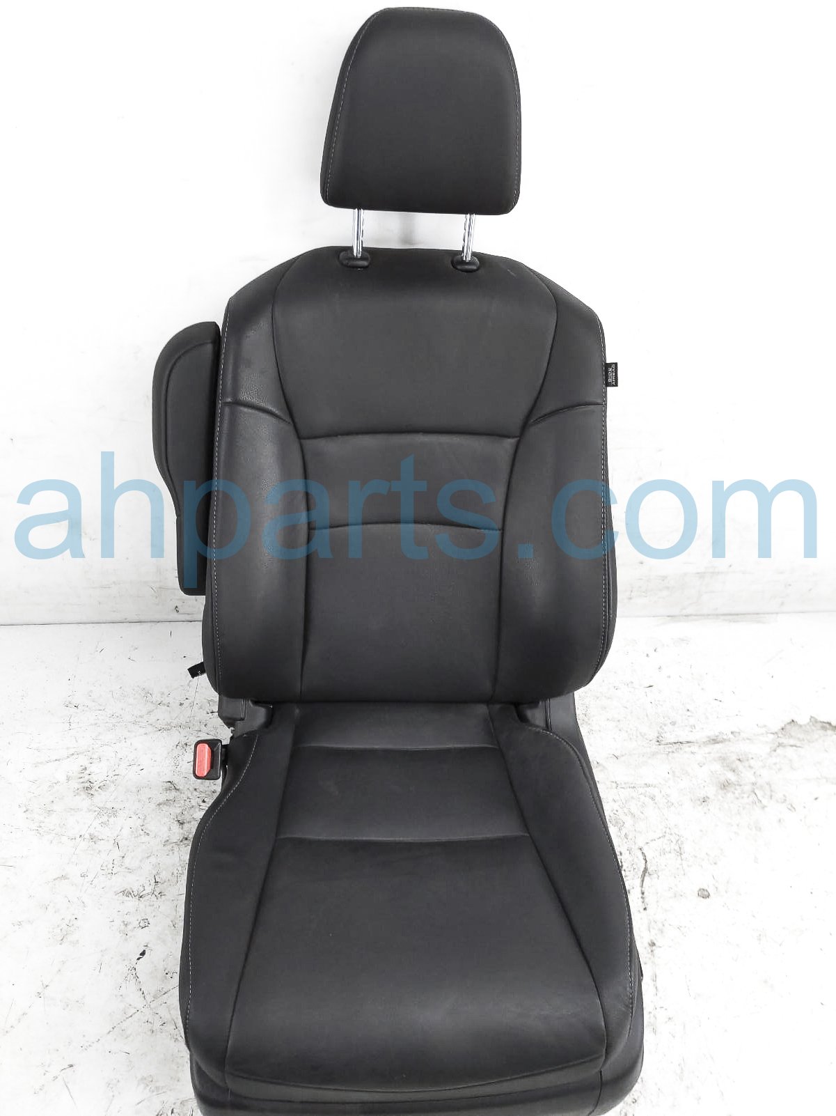 $275 Honda FR/LH SEAT - BLACK - W/O AIRBAG* $275 Honda FR/LH SEAT - BLACK - W/O AIRBAG*