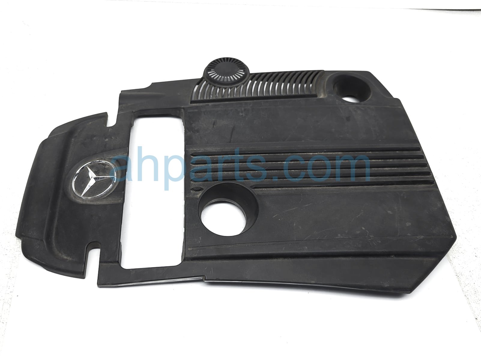 $40 Mercedes ENGINE APPEARANCE COVER $40 Mercedes ENGINE APPEARANCE COVER
